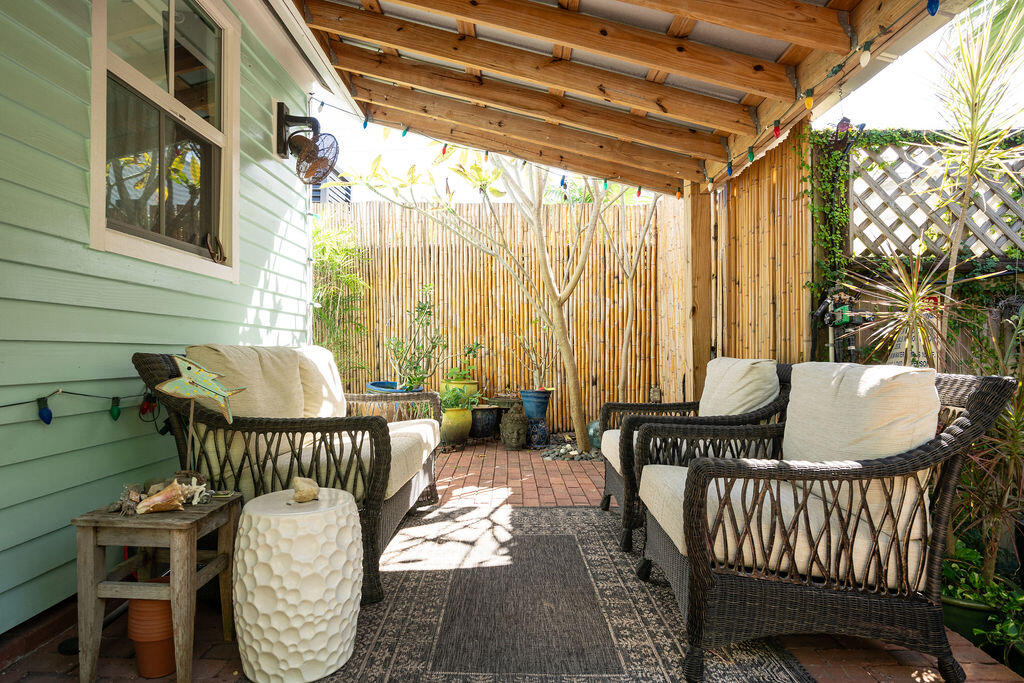 524 Margaret Street Unit: 103