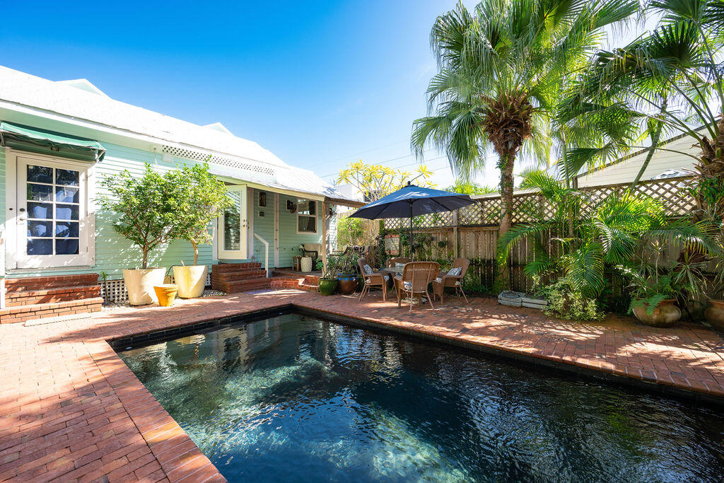 524 Margaret Street Unit: 103