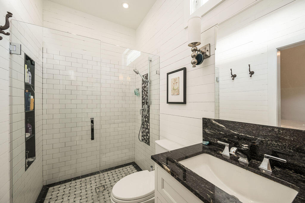 524 Margaret Street Unit: 103