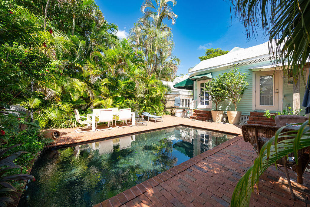 524 Margaret Street Unit: 103
