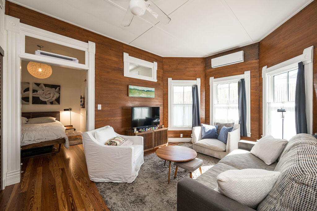 524 Margaret Street Unit: 103