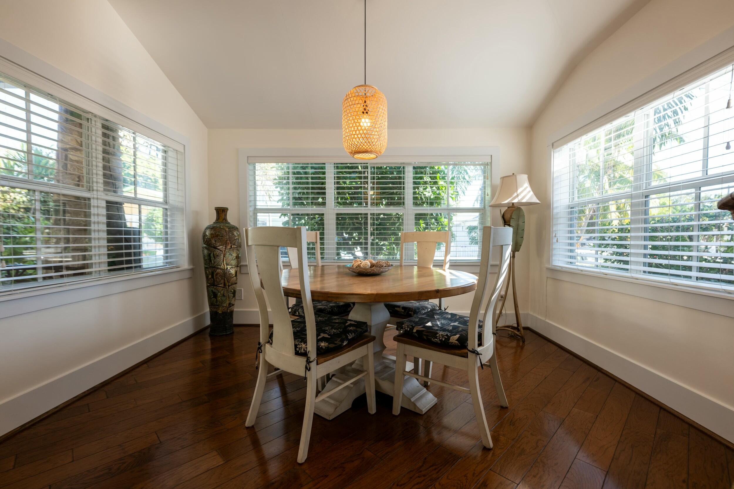 1022 Grinnell Street