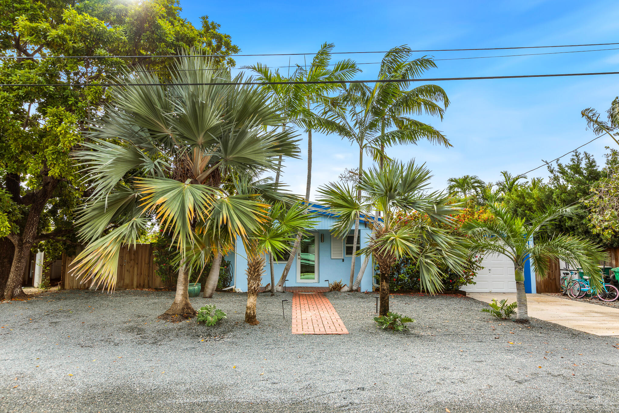 2418 Linda Avenue
