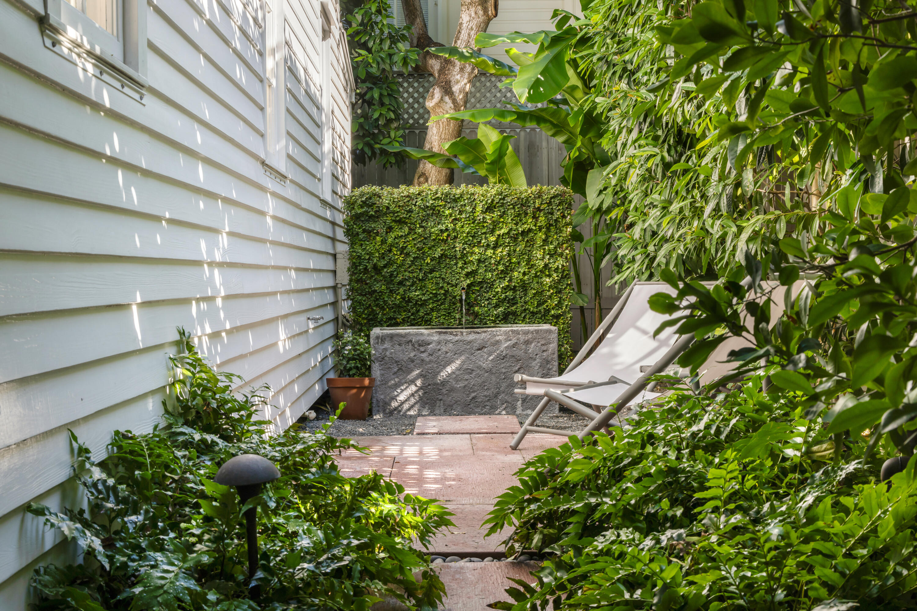 711 Ashe Street
