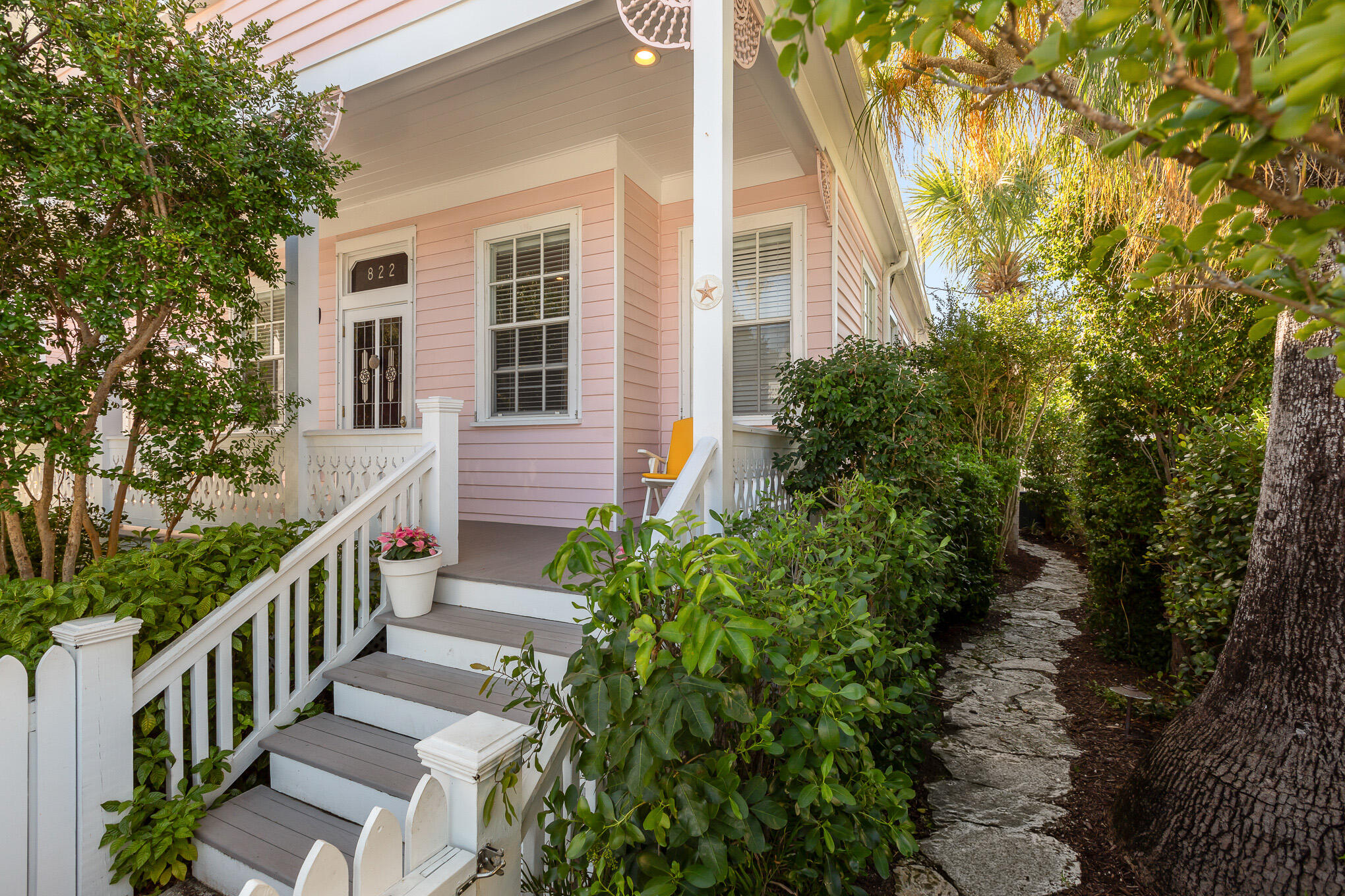 822 Georgia Street