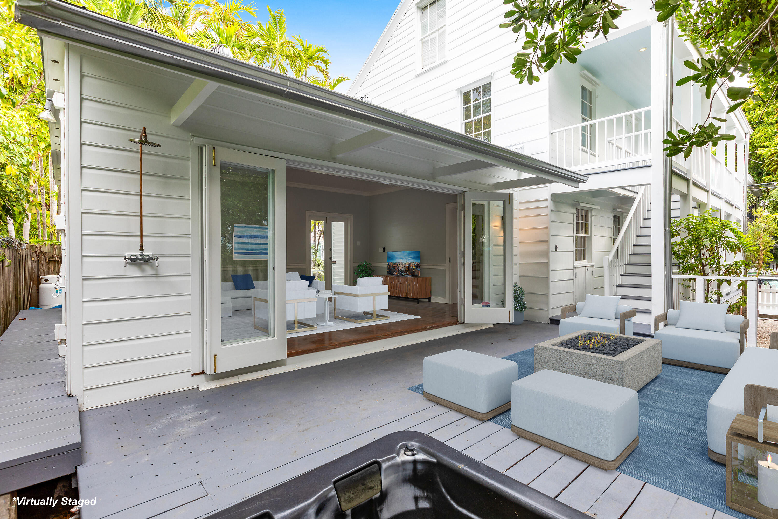 408 William St