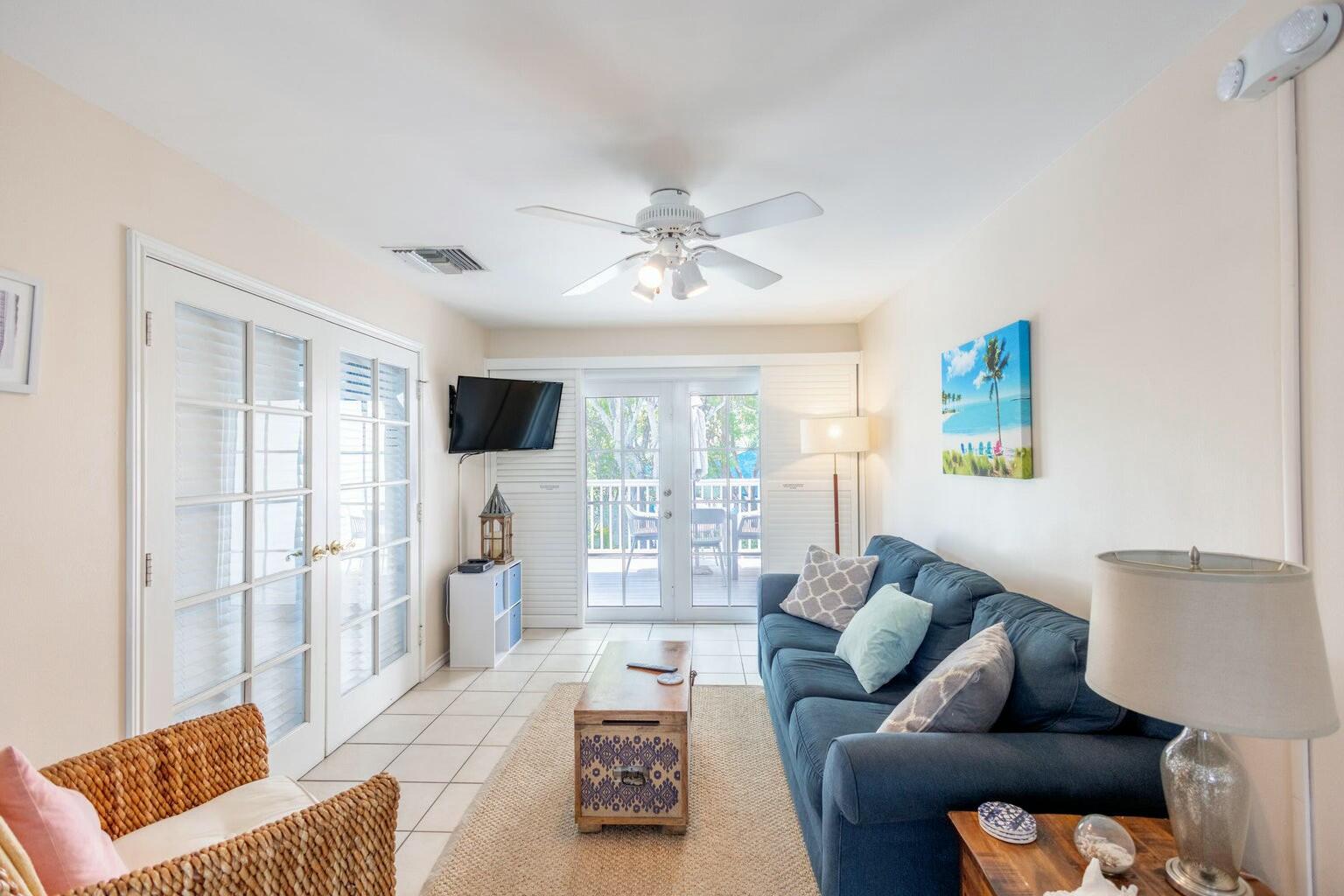 206 Southard Street Unit: 8