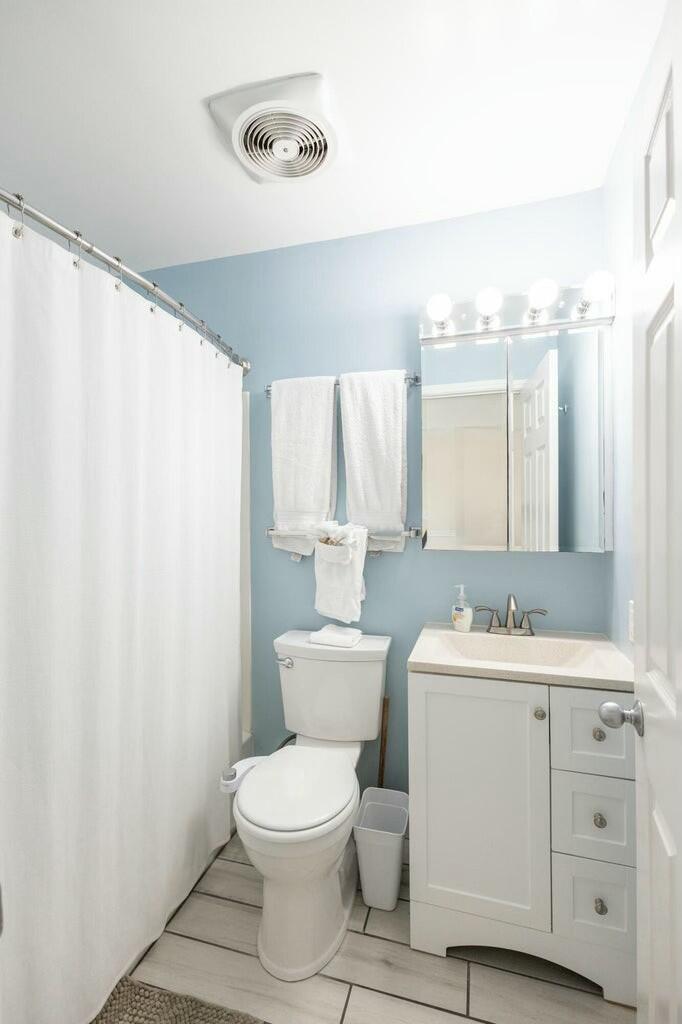 206 Southard Street Unit: 8