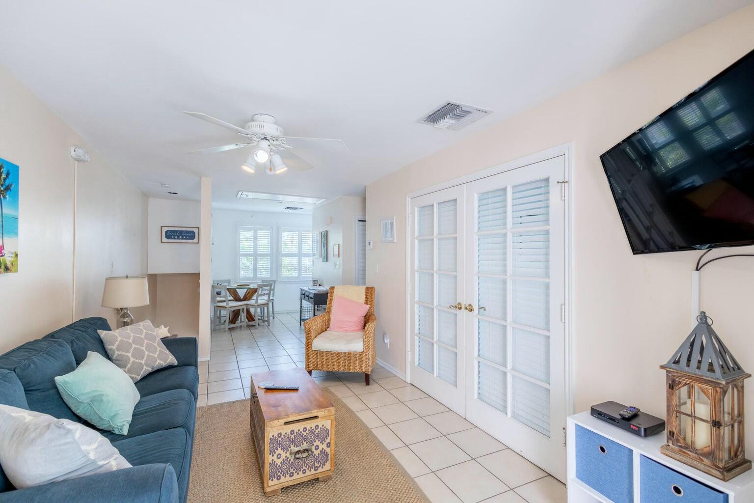 206 Southard Street Unit: 8