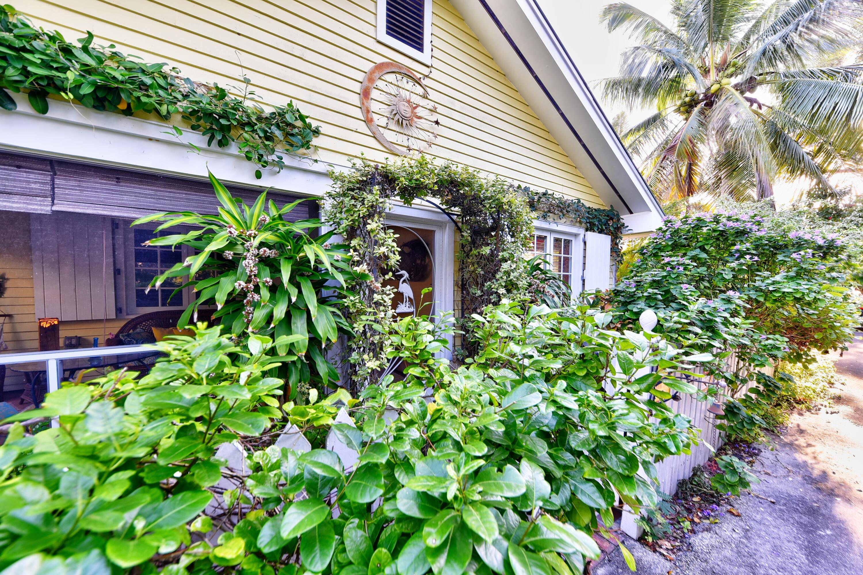 812 Carsten Lane