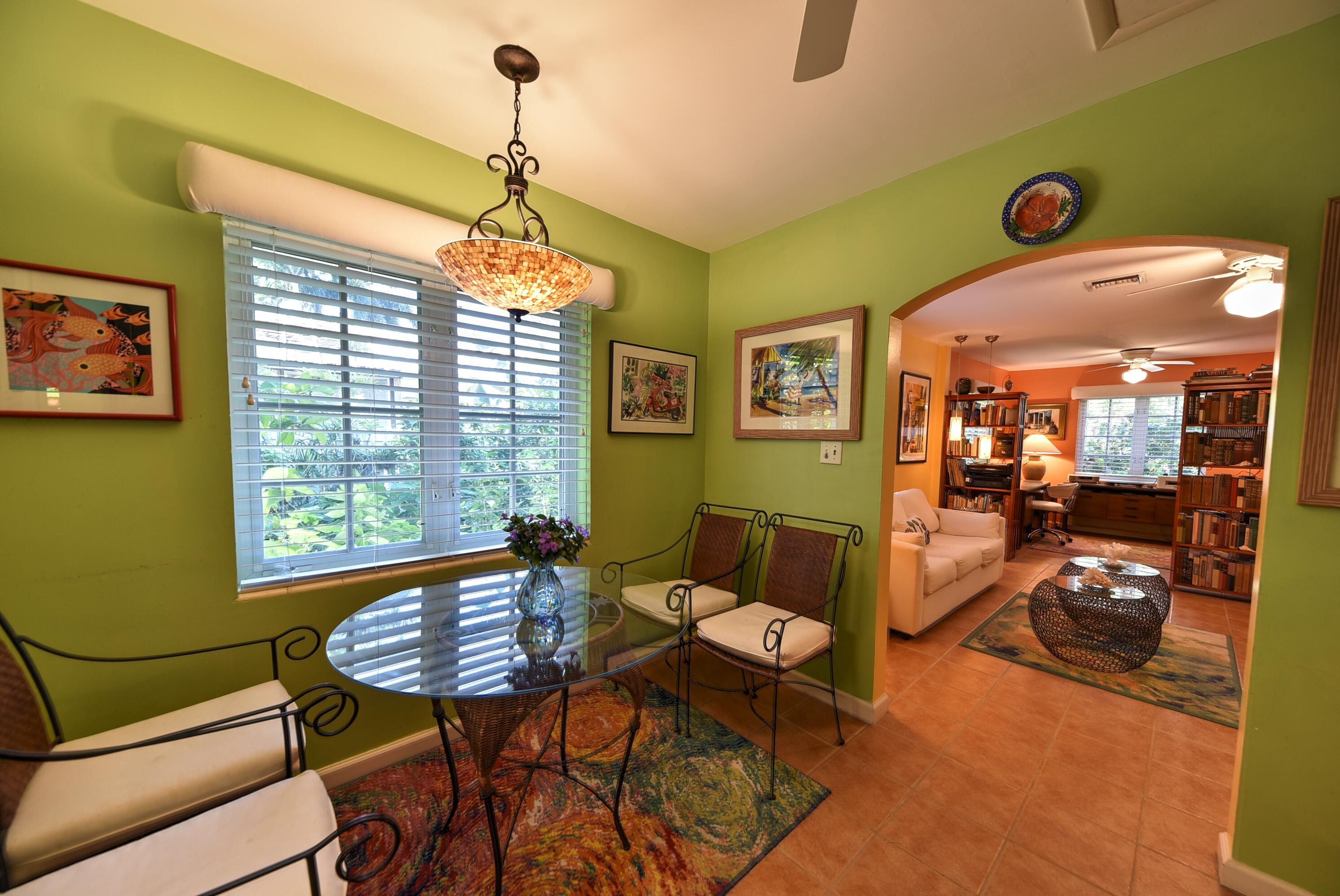812 Carsten Lane