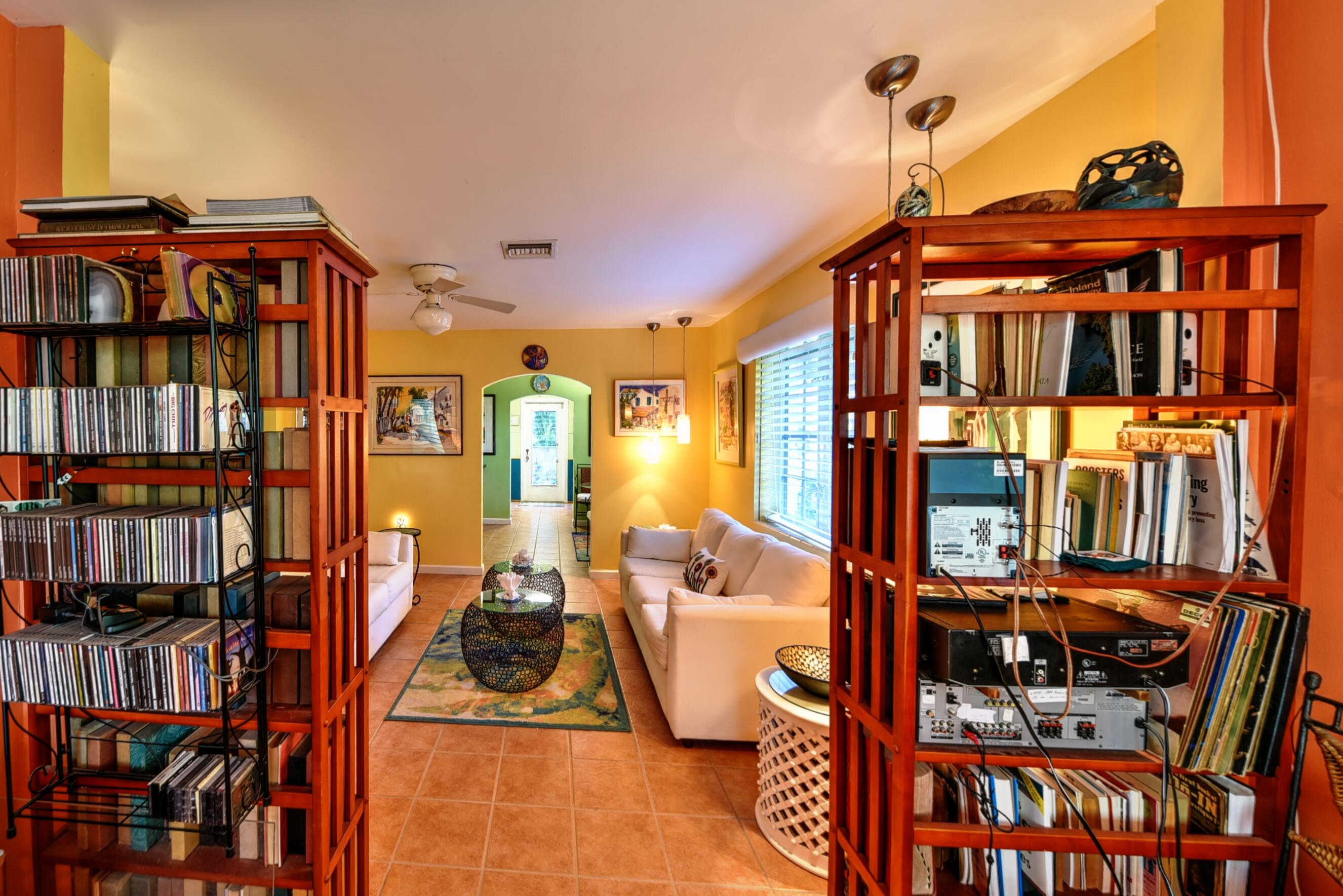 812 Carsten Lane