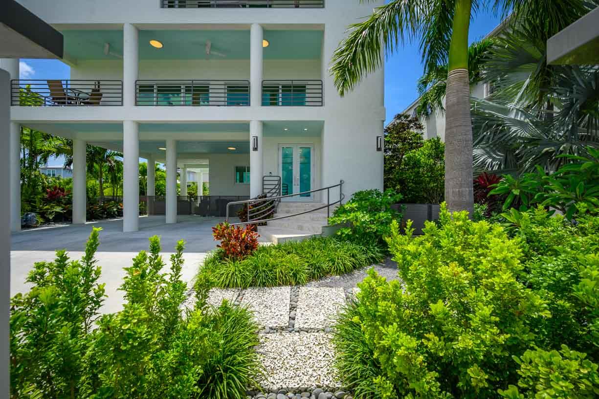 24 Floral Avenue