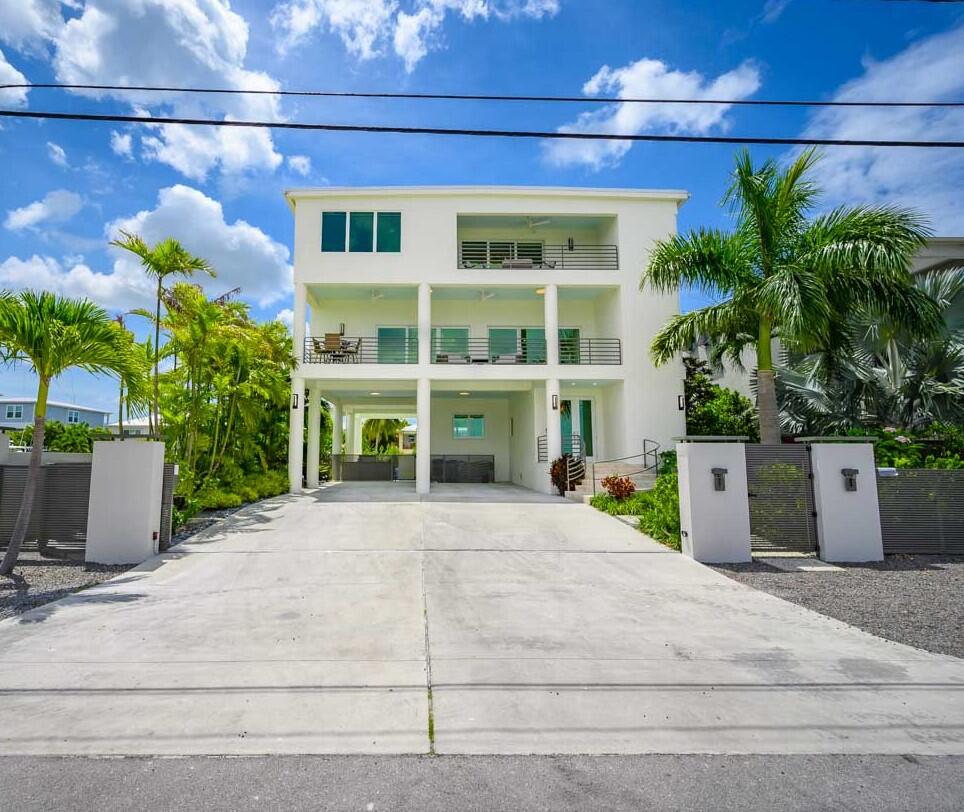 24 Floral Avenue