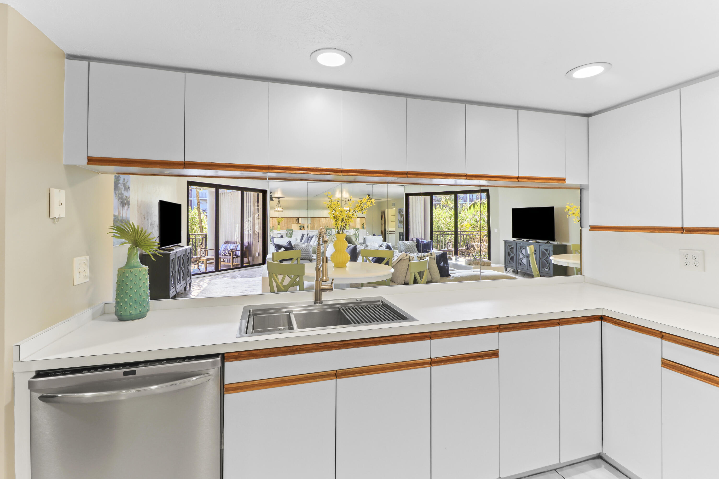 1800 Atlantic Boulevard Unit: 220C