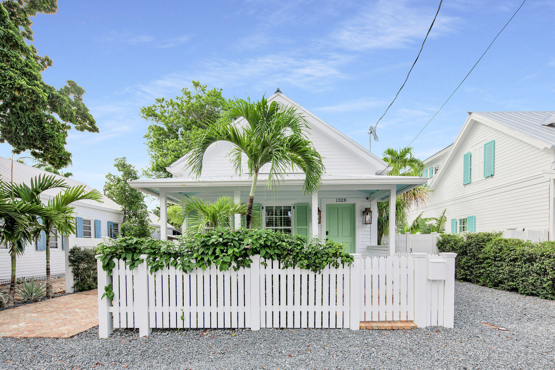 1328 Duncan Street