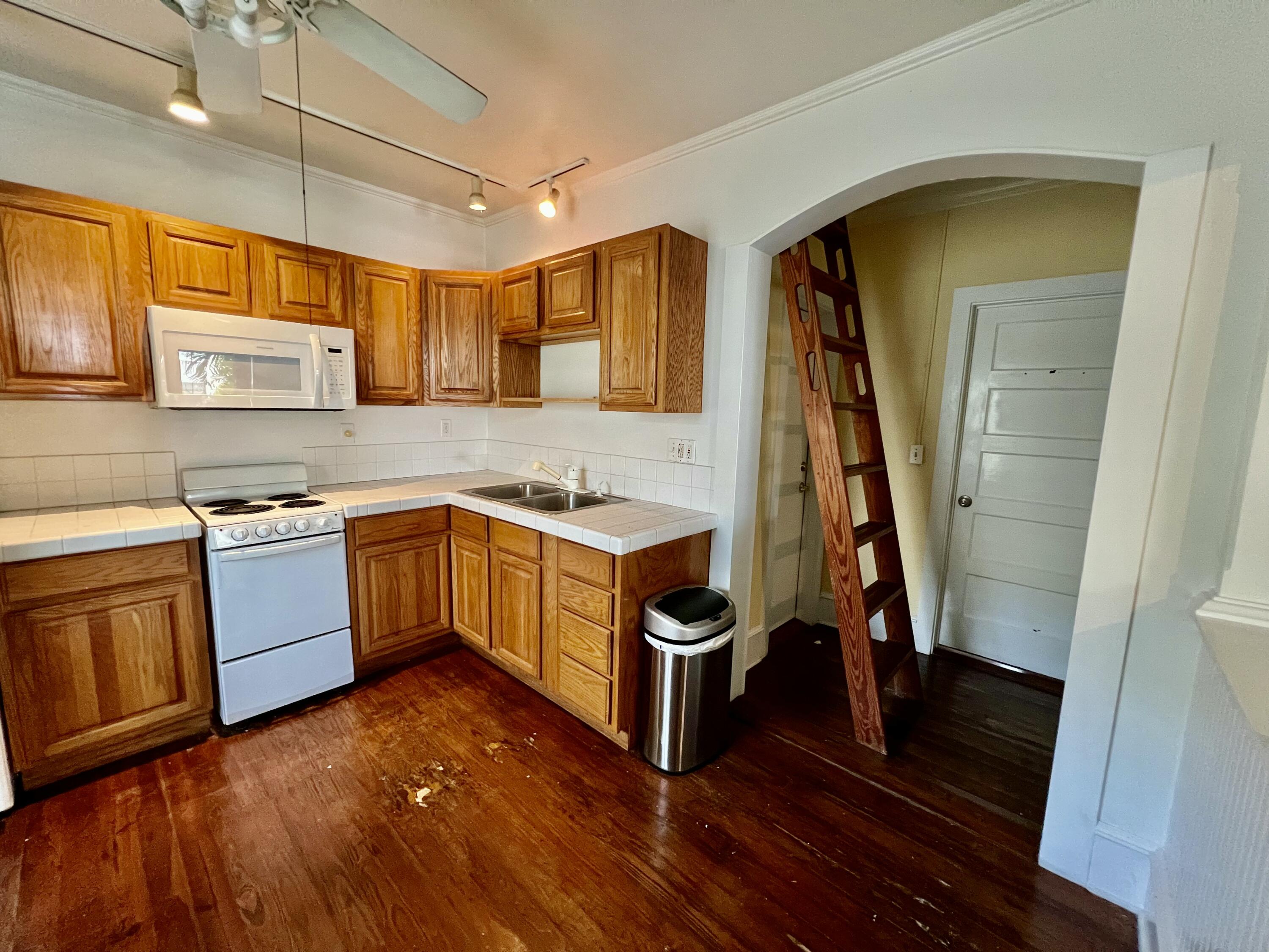 1122 Margaret Street