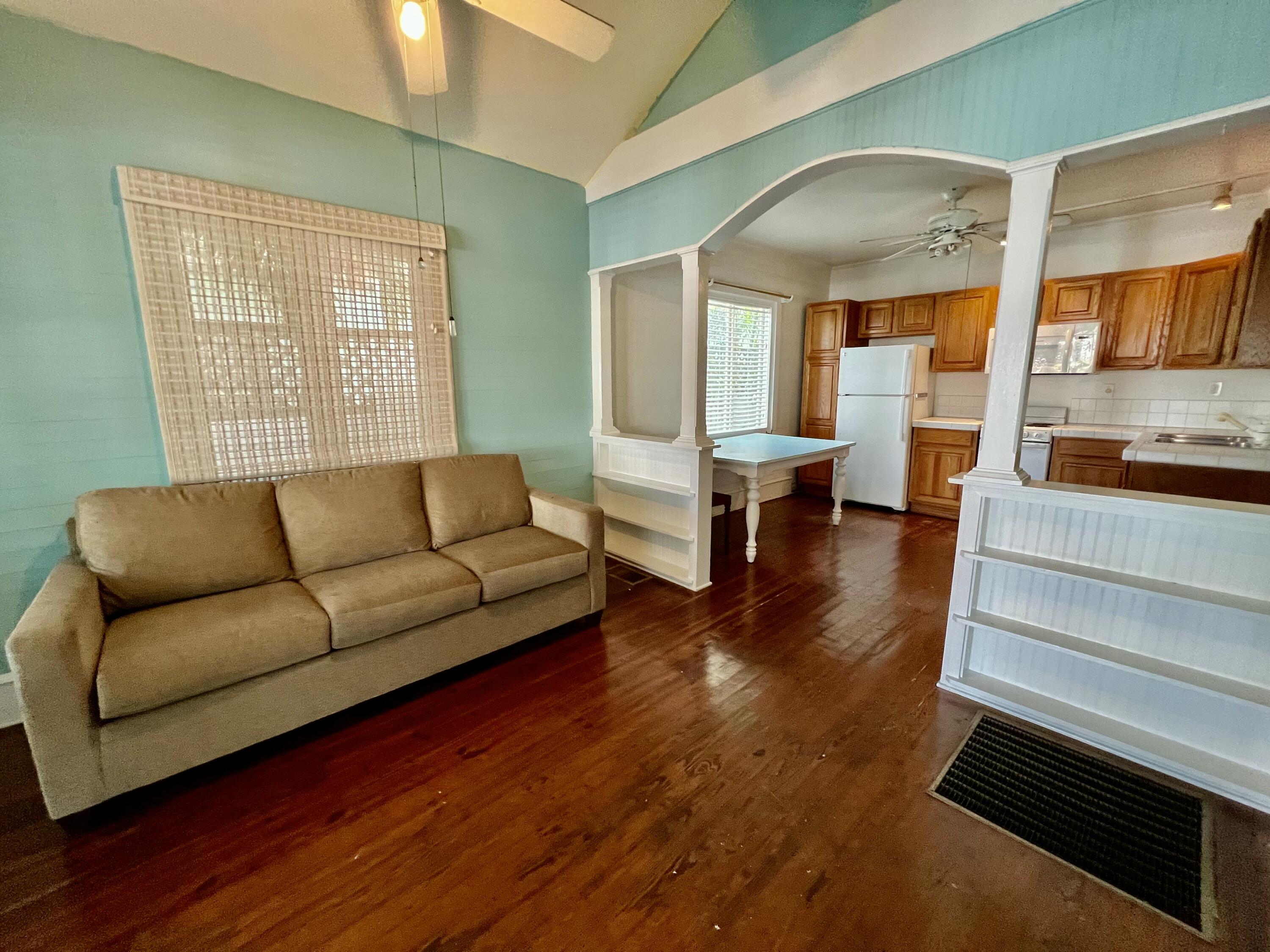 1122 Margaret Street