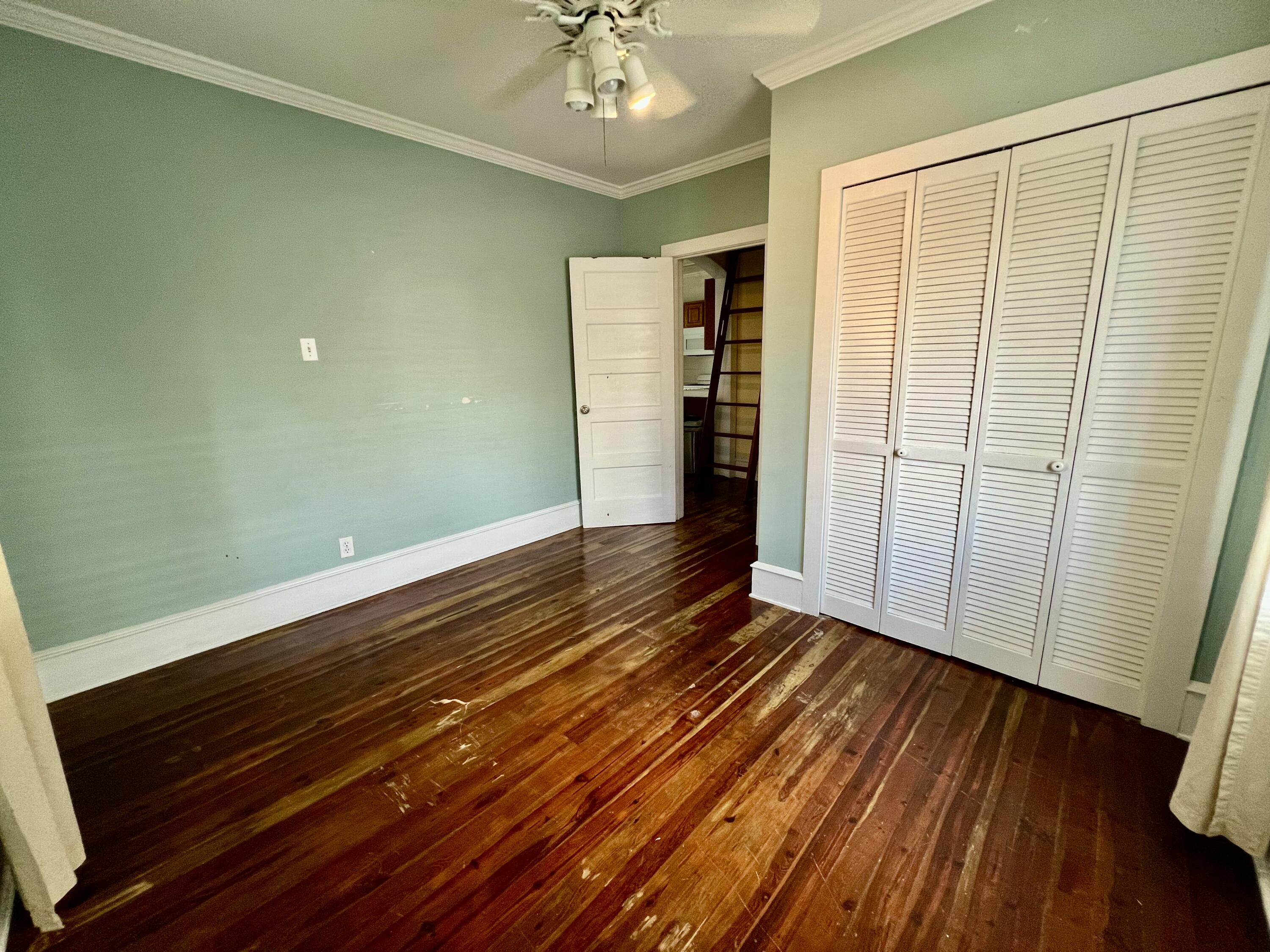 1122 Margaret Street