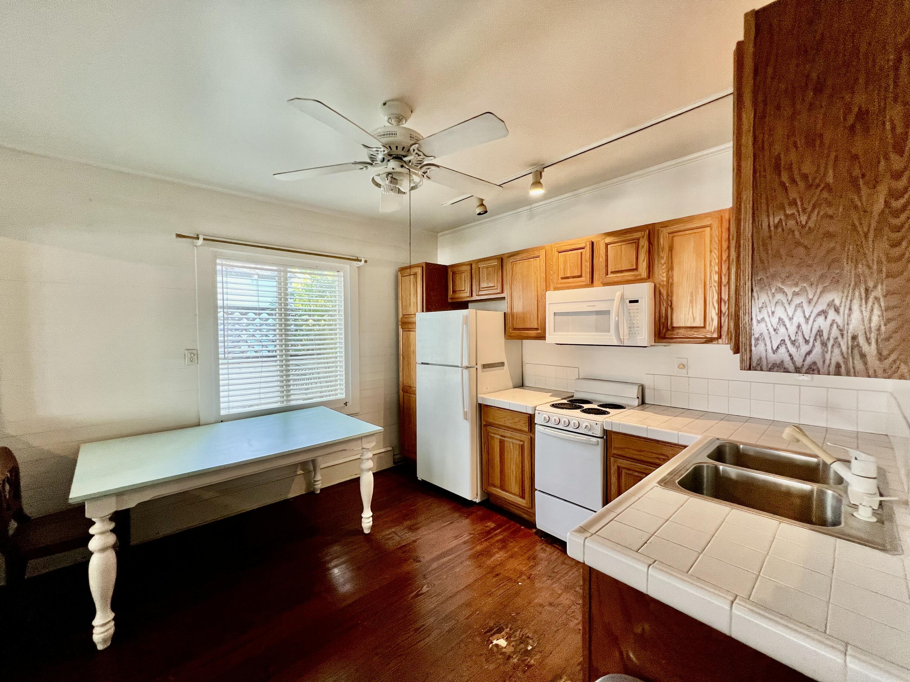 1122 Margaret Street