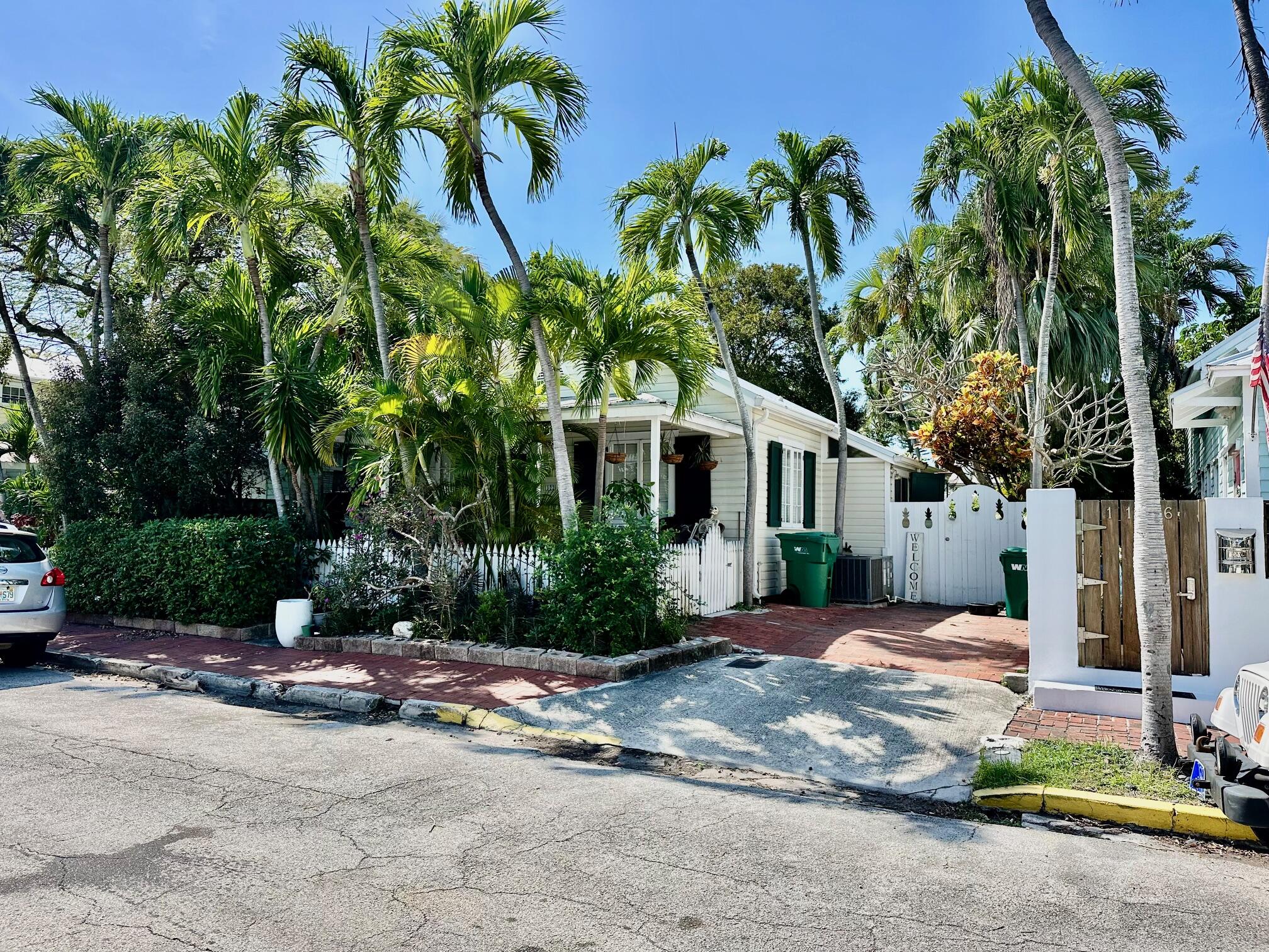 1122 Margaret Street