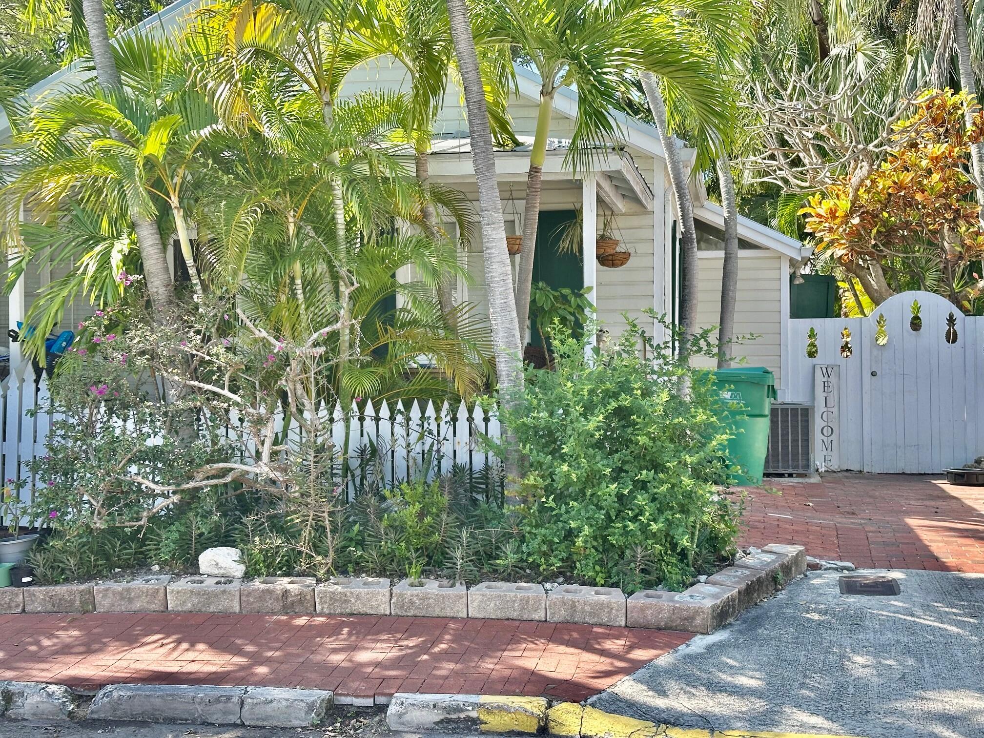 1122 Margaret Street