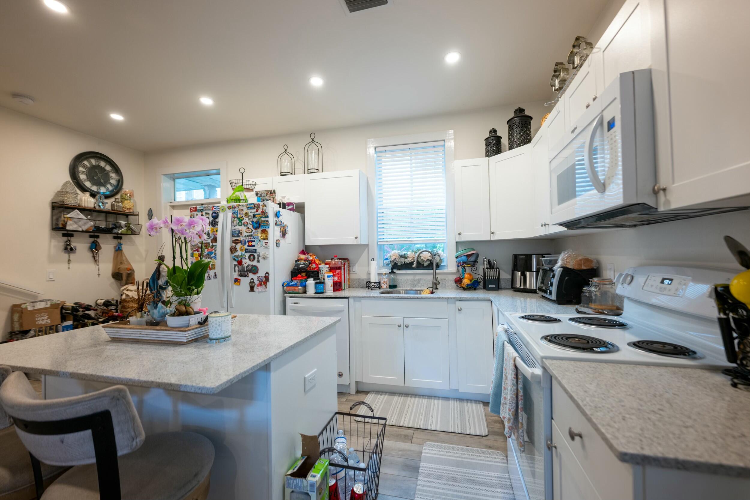 1028-1030 Truman Avenue