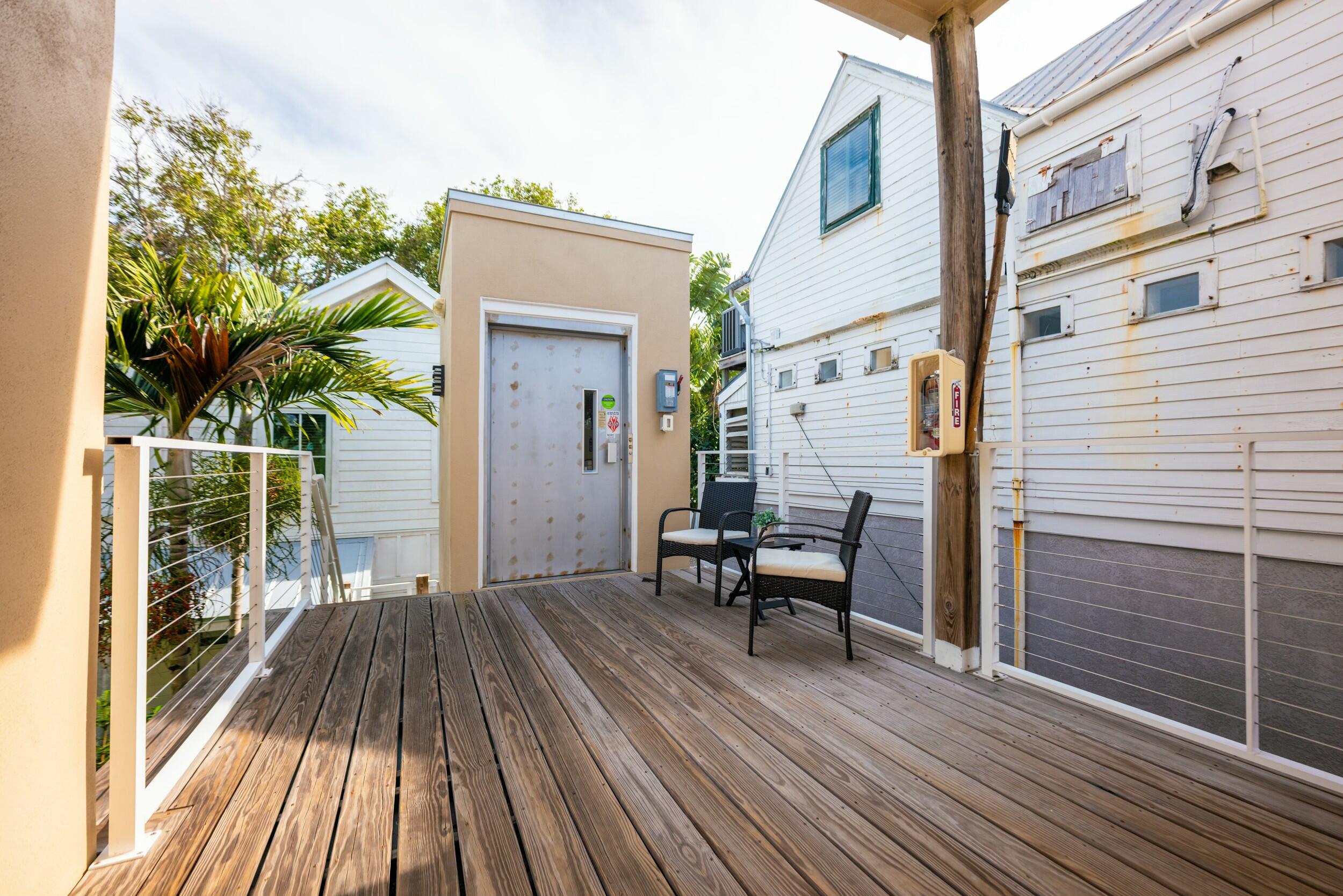 1028-1030 Truman Avenue