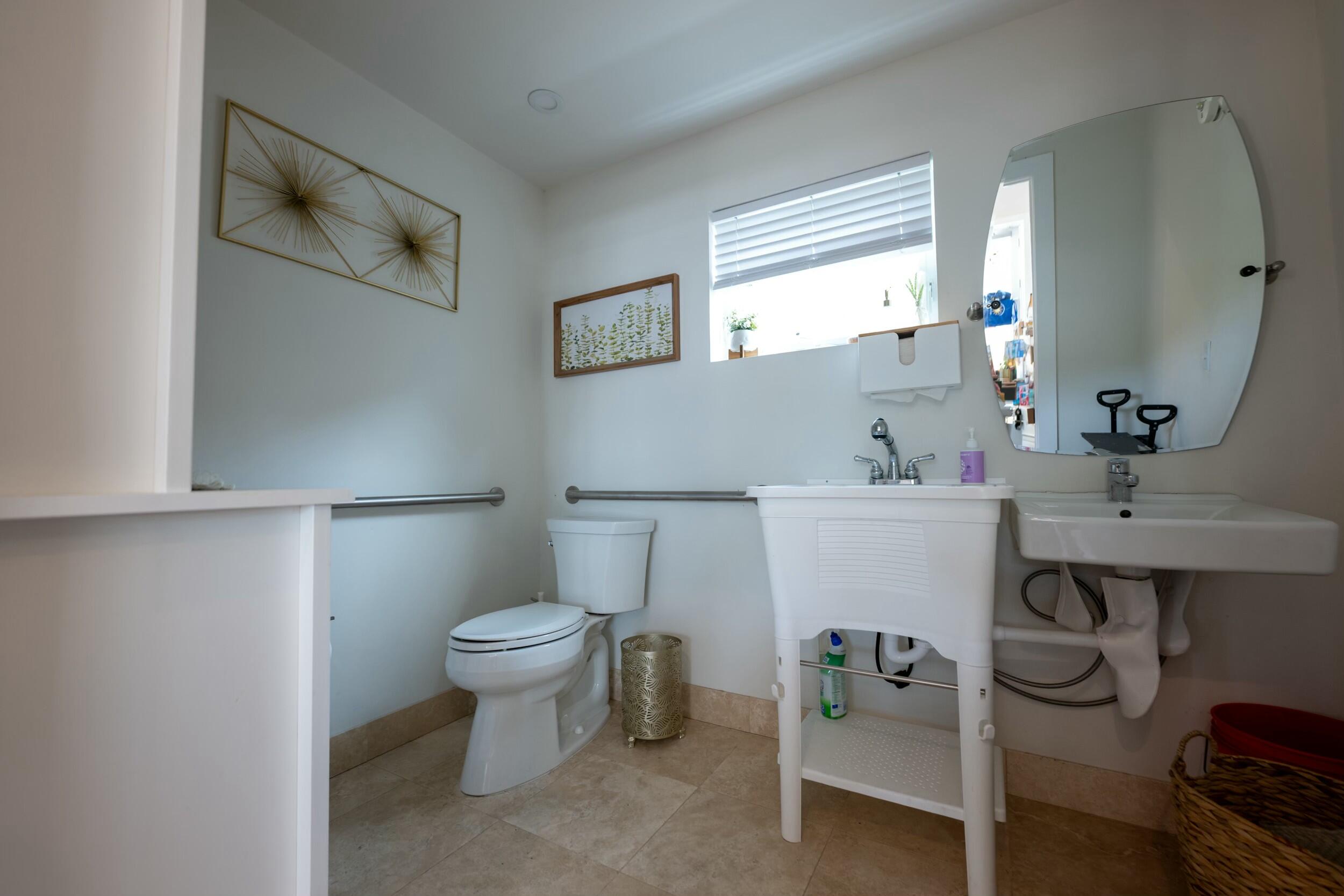 1028-1030 Truman Avenue