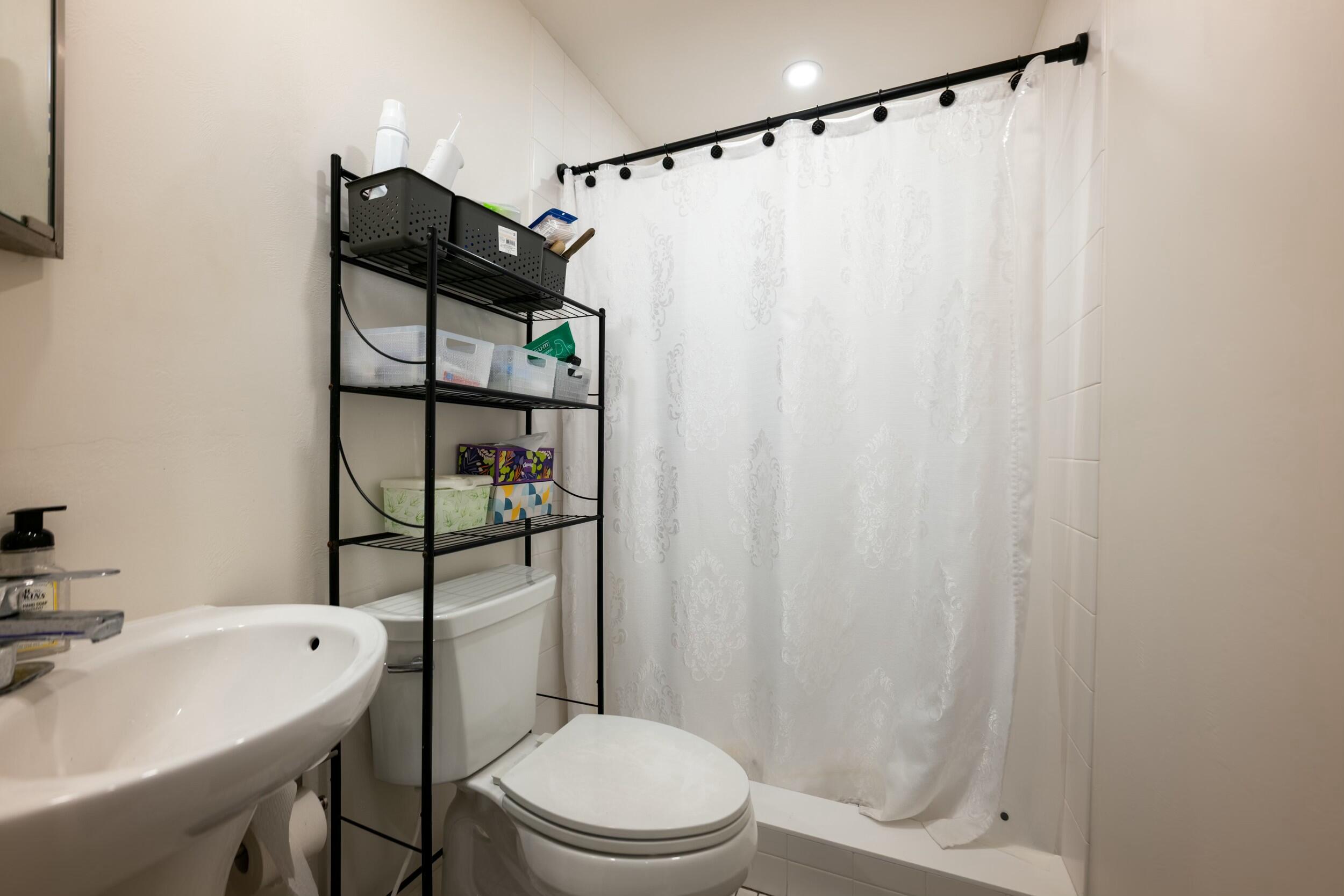 1028-1030 Truman Avenue