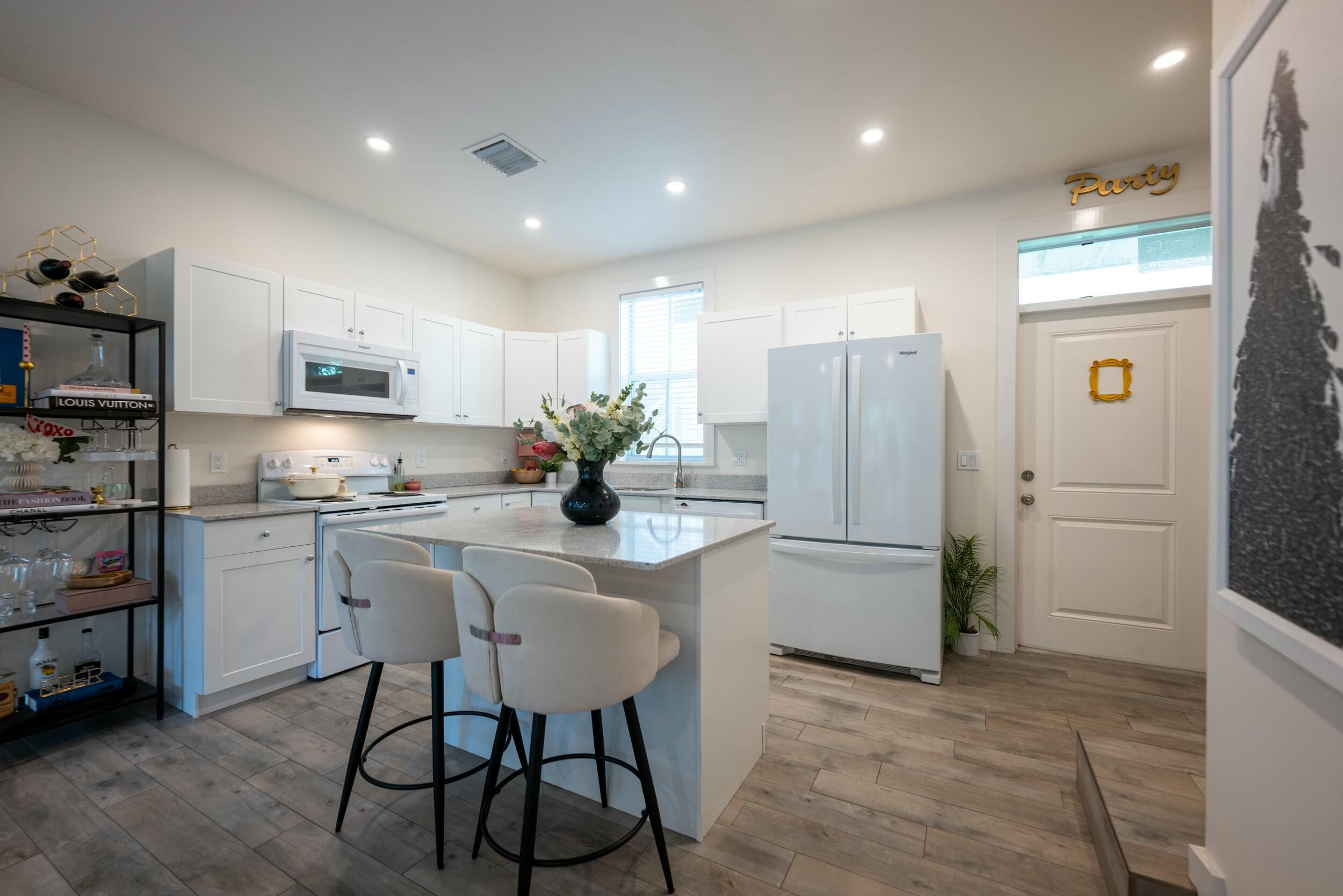 1028-1030 Truman Avenue