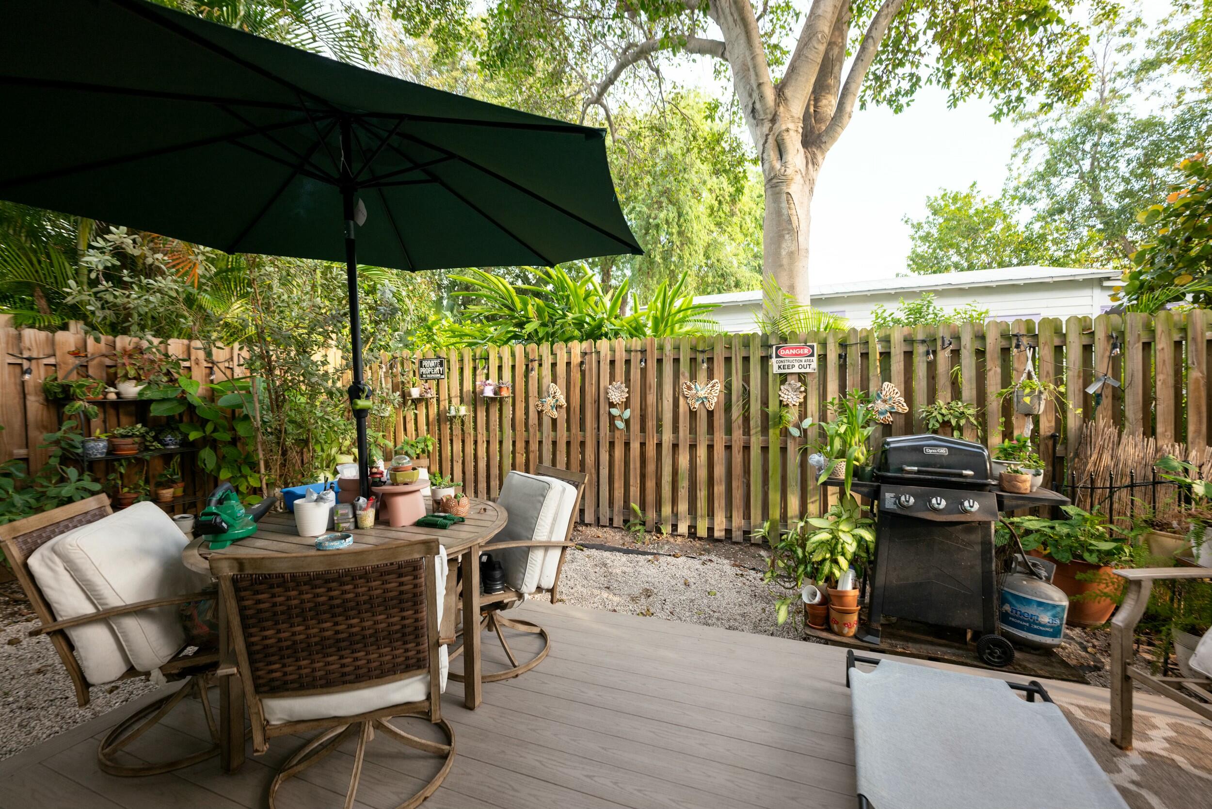 1028-1030 Truman Avenue