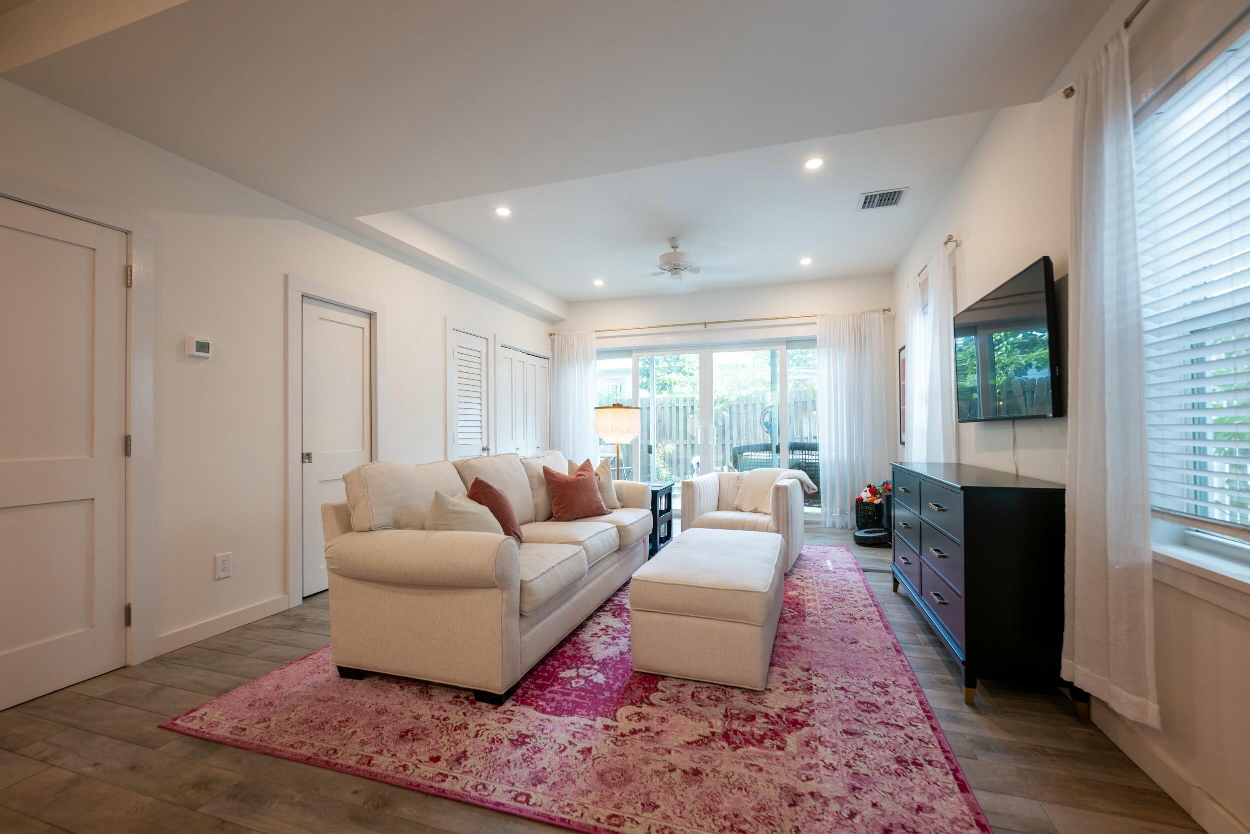 1028-1030 Truman Avenue