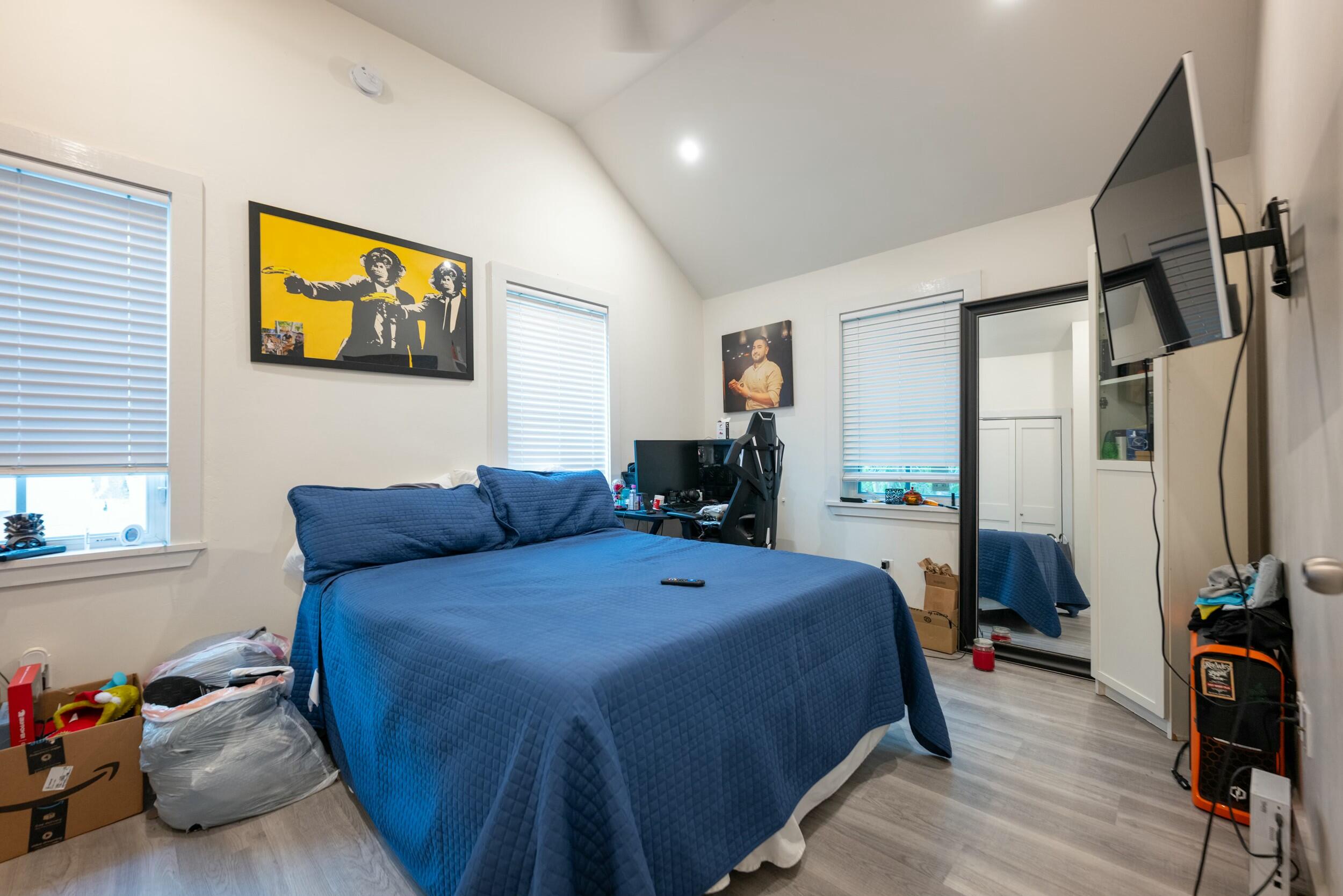 1028-1030 Truman Avenue