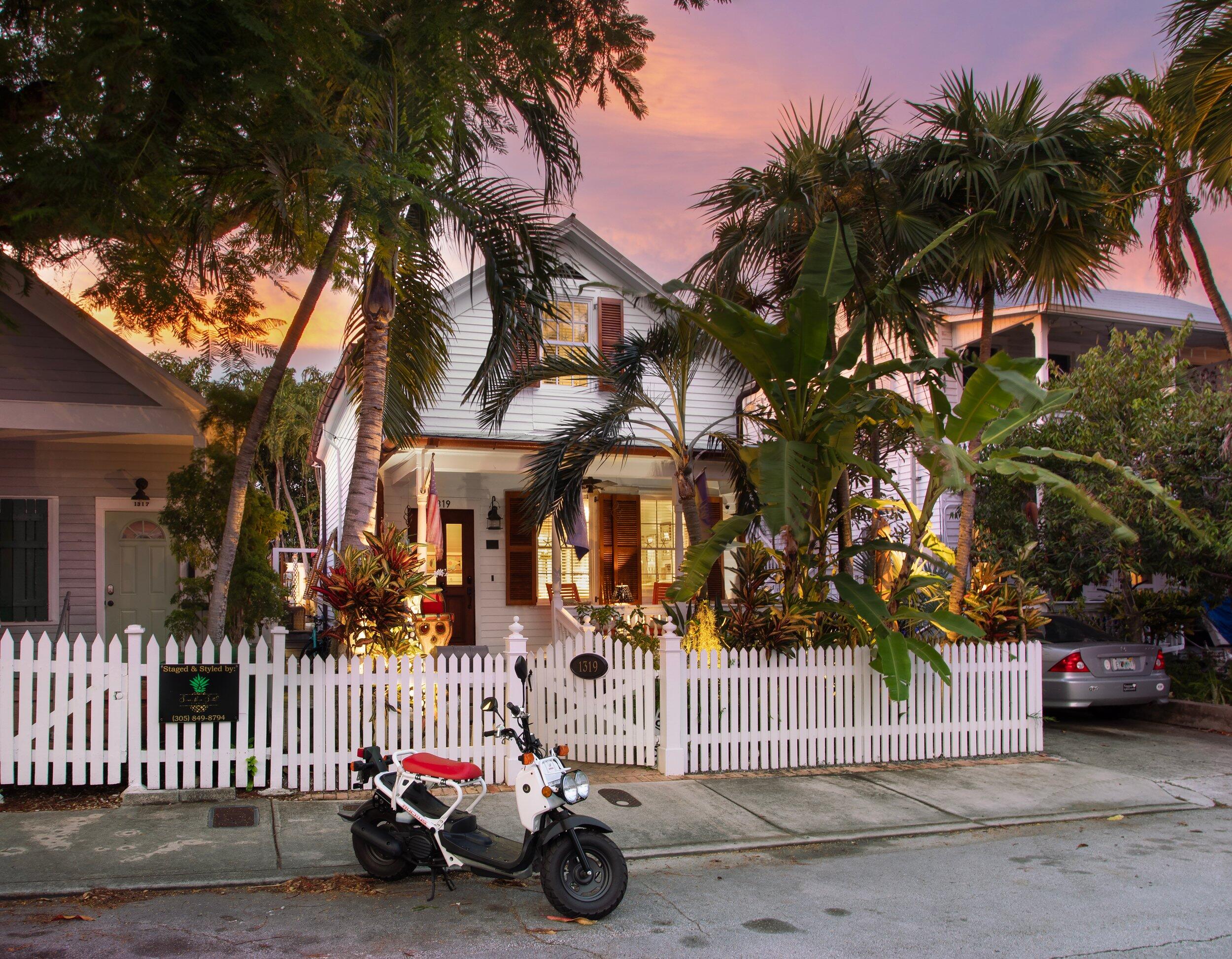 1319 Newton Street