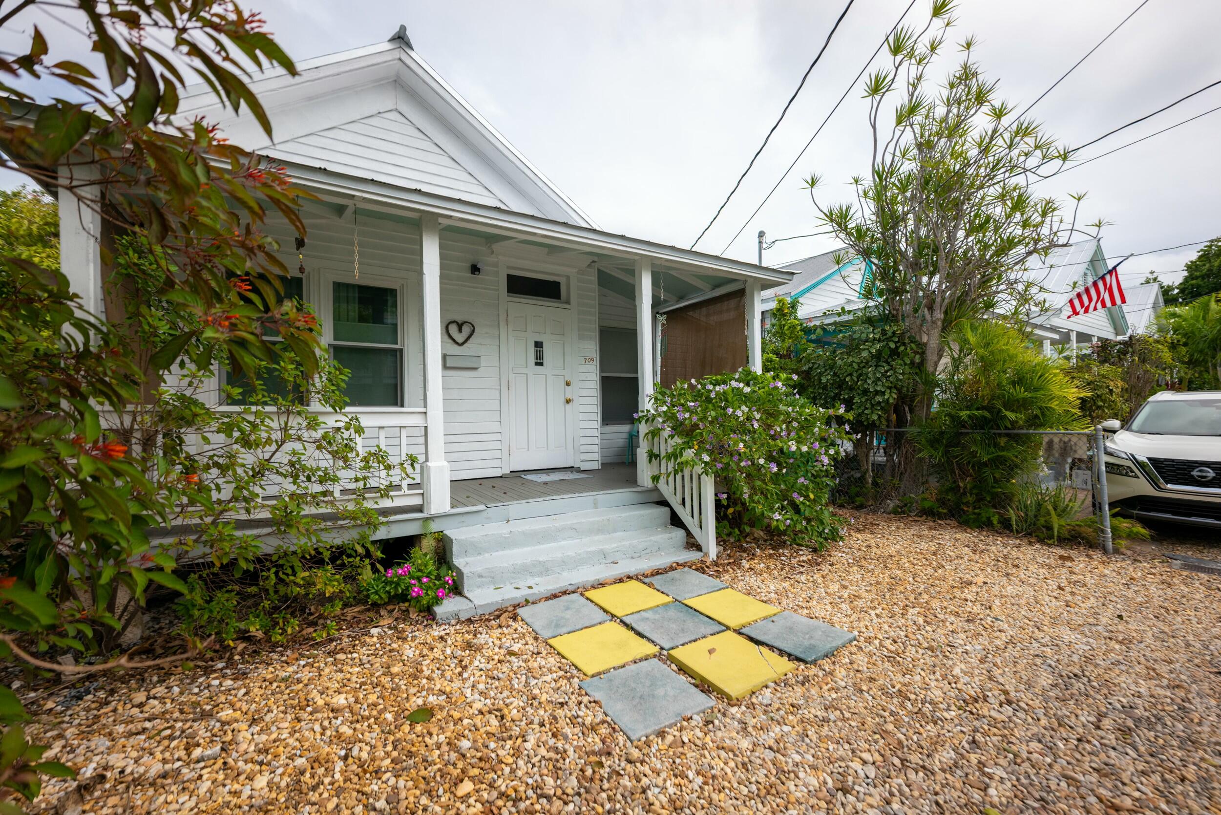 709 Chapman Lane