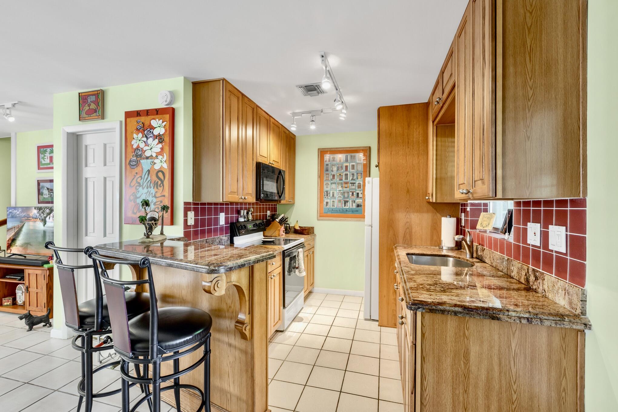 3255 Duck Avenue Unit: 3