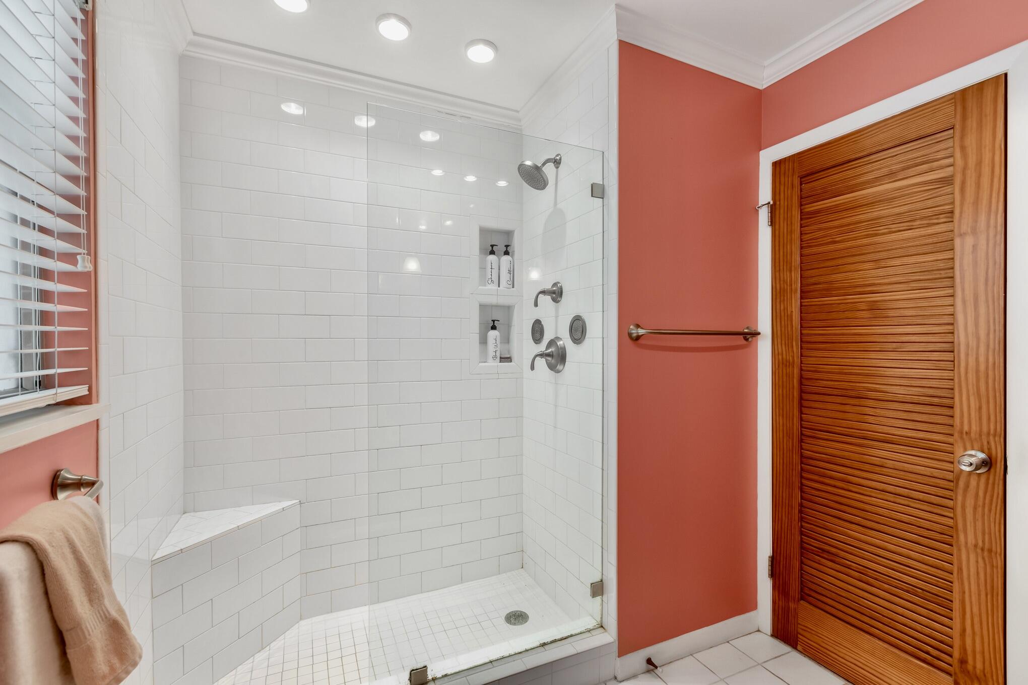 3255 Duck Avenue Unit: 3