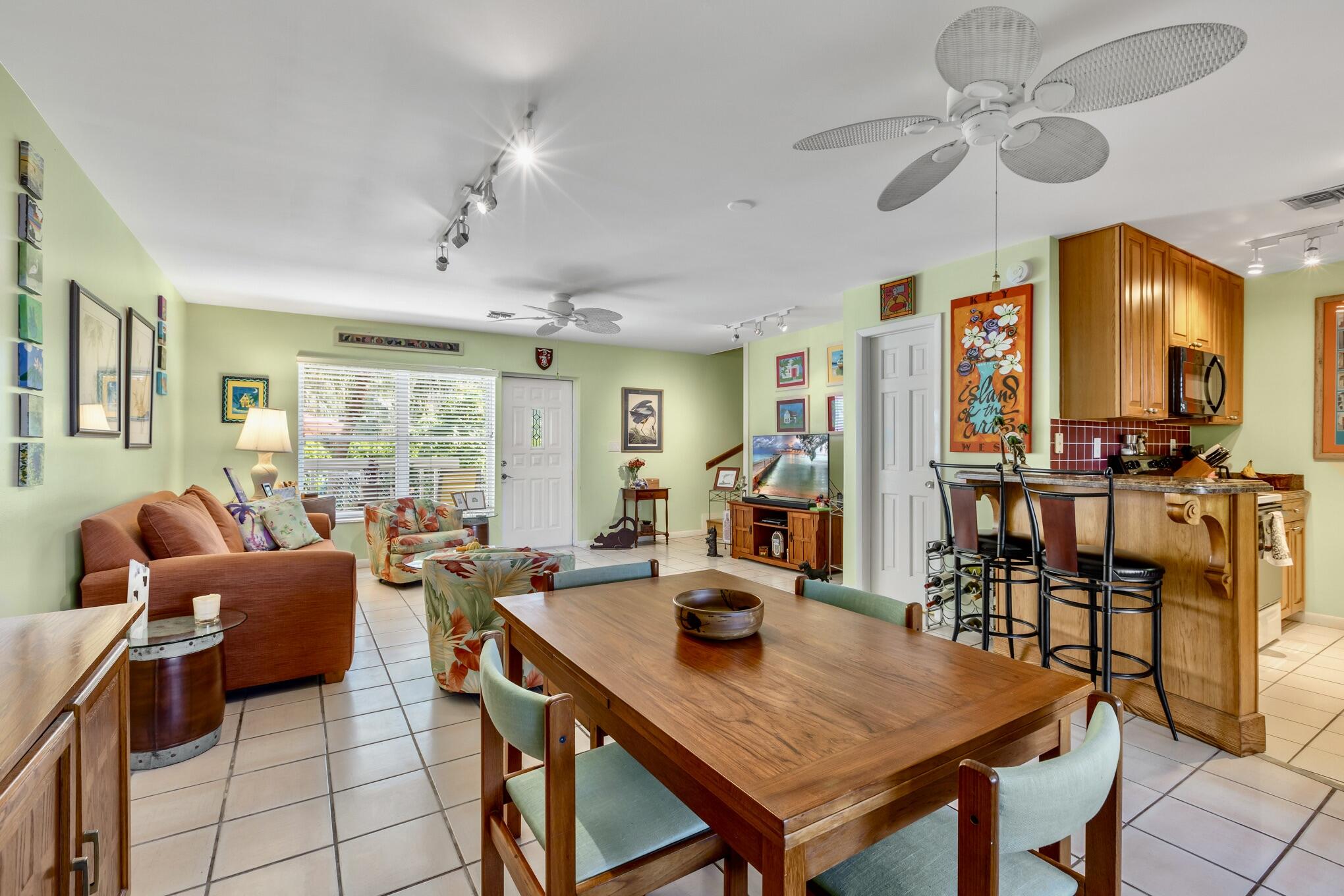 3255 Duck Avenue Unit: 3