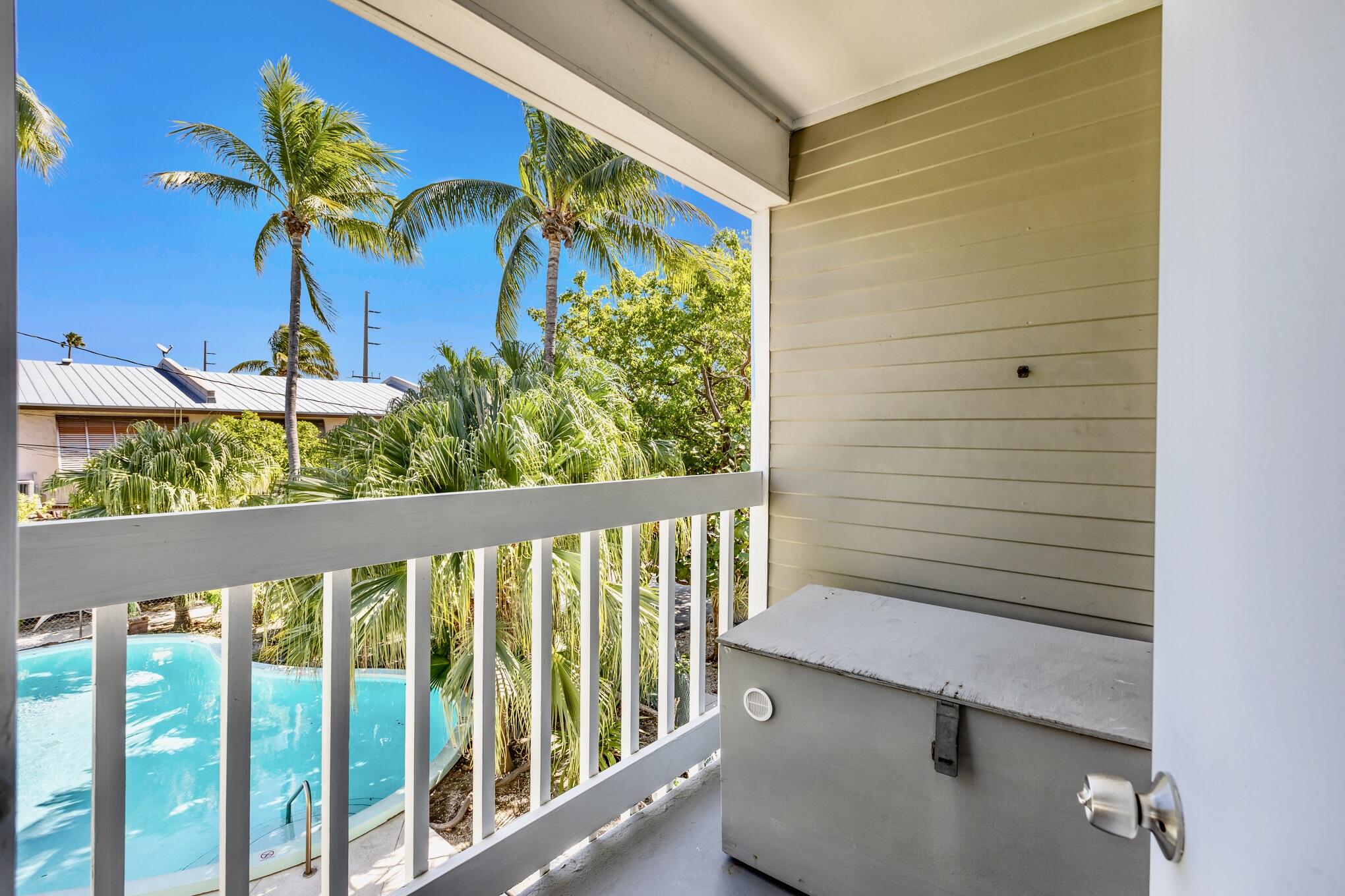 3255 Duck Avenue Unit: 3
