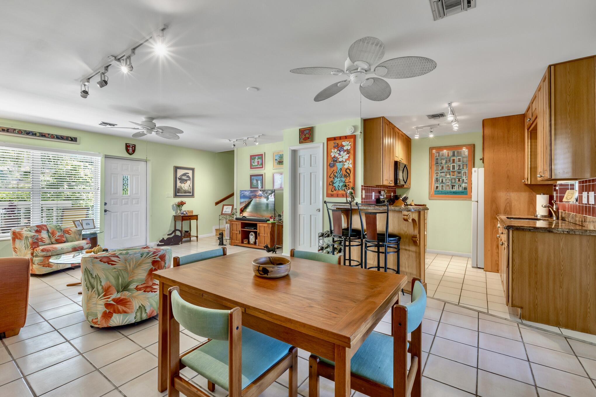 3255 Duck Avenue Unit: 3