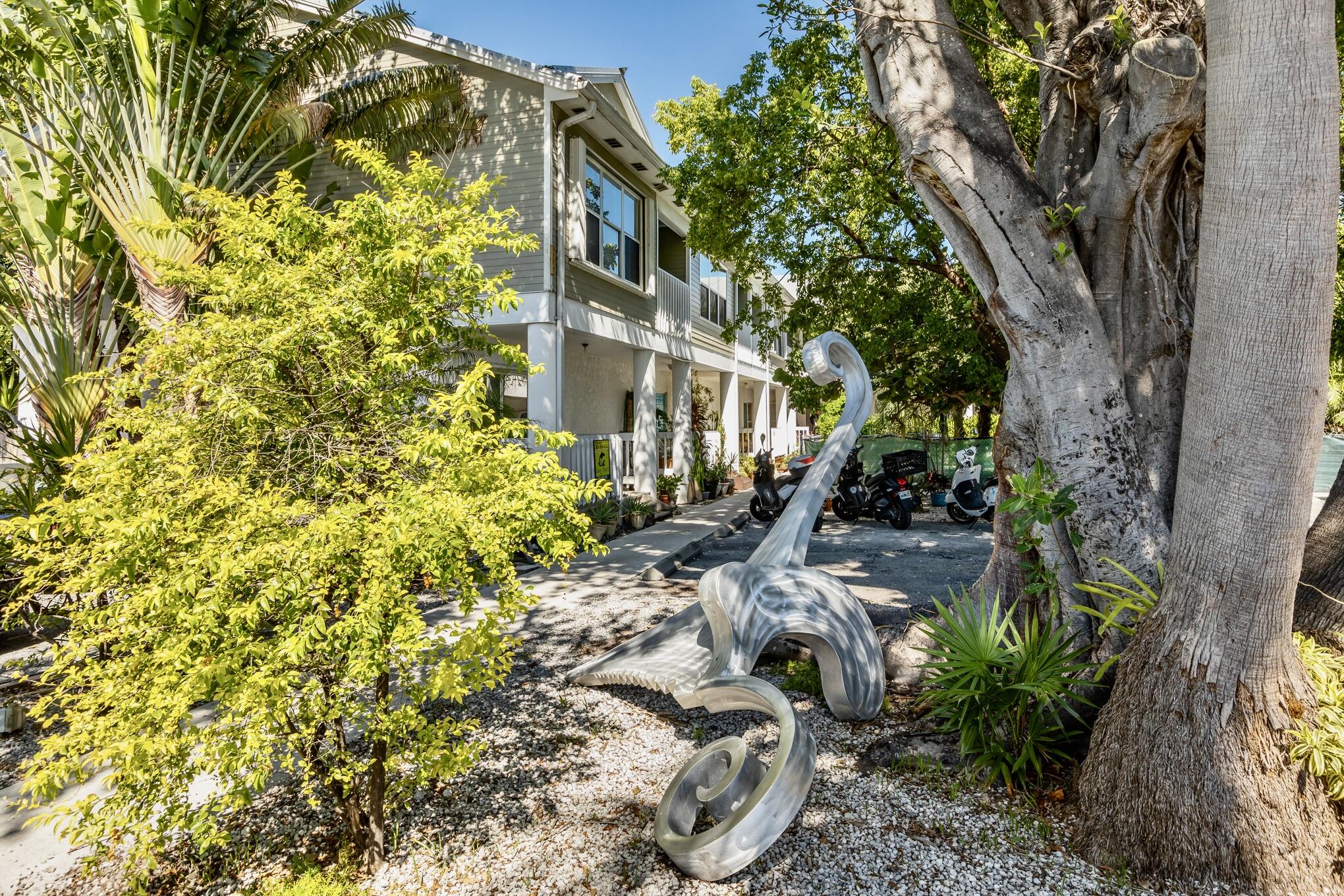 3255 Duck Avenue Unit: 3
