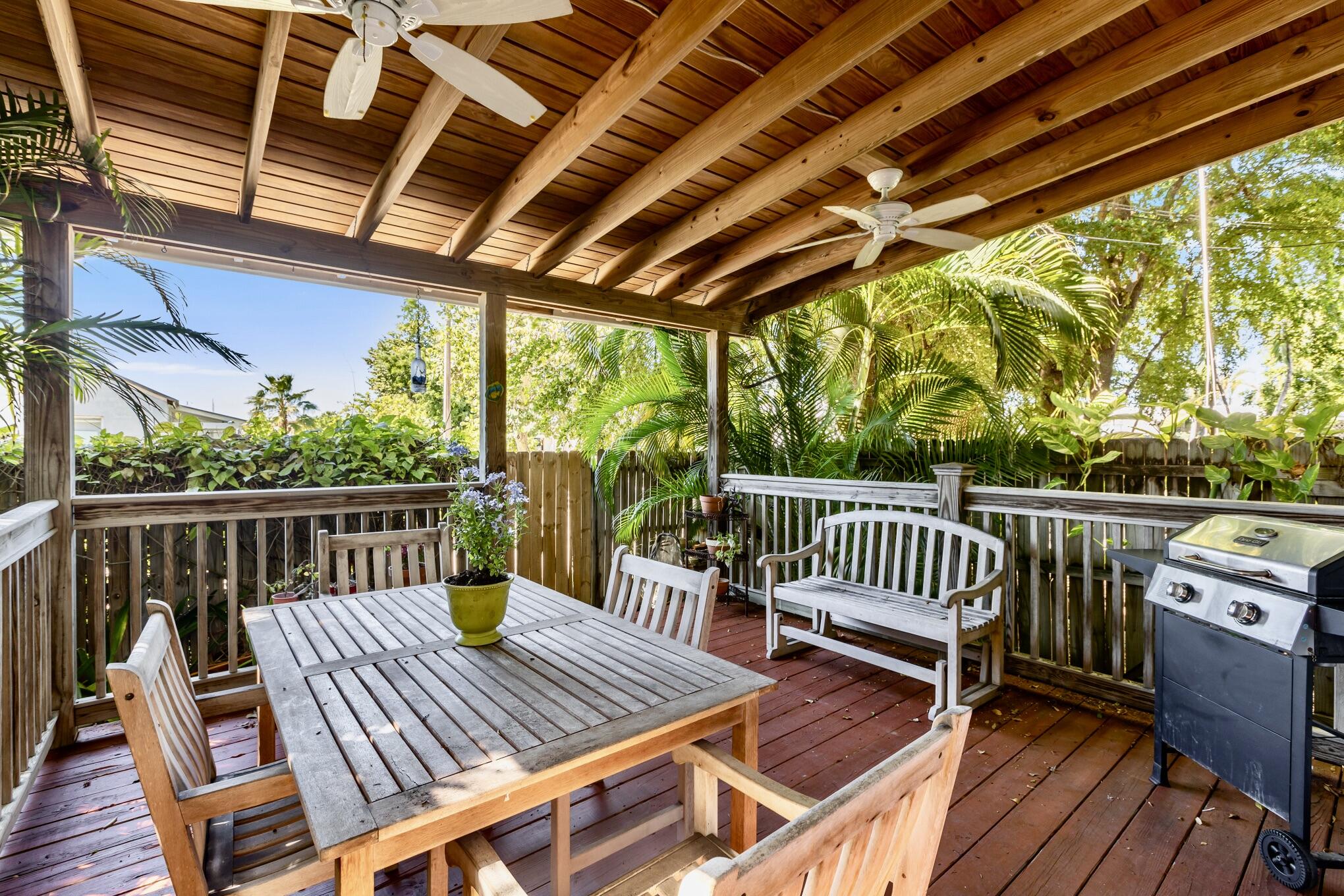 3255 Duck Avenue Unit: 3