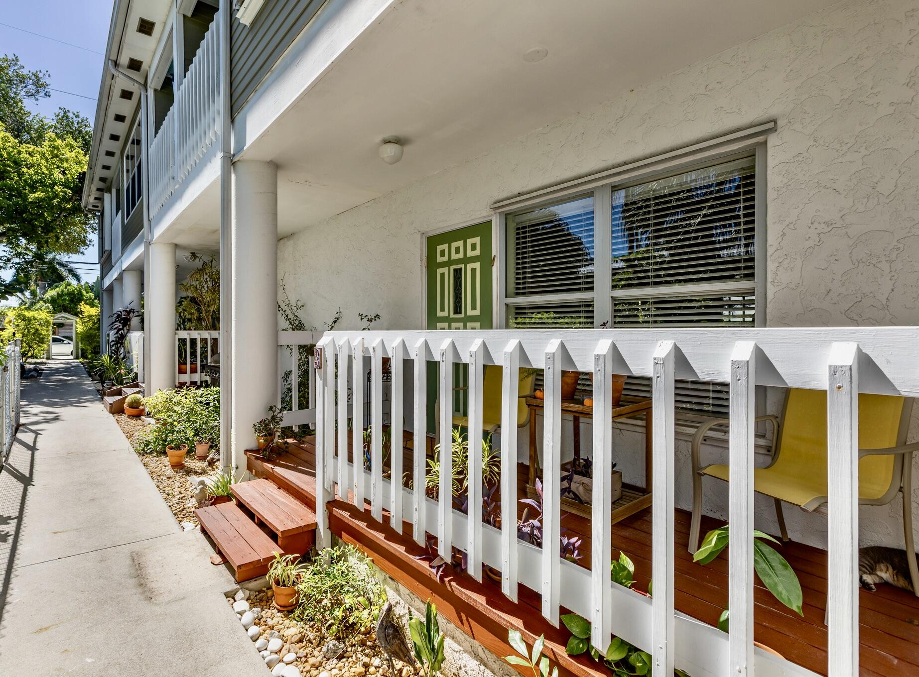 3255 Duck Avenue Unit: 3