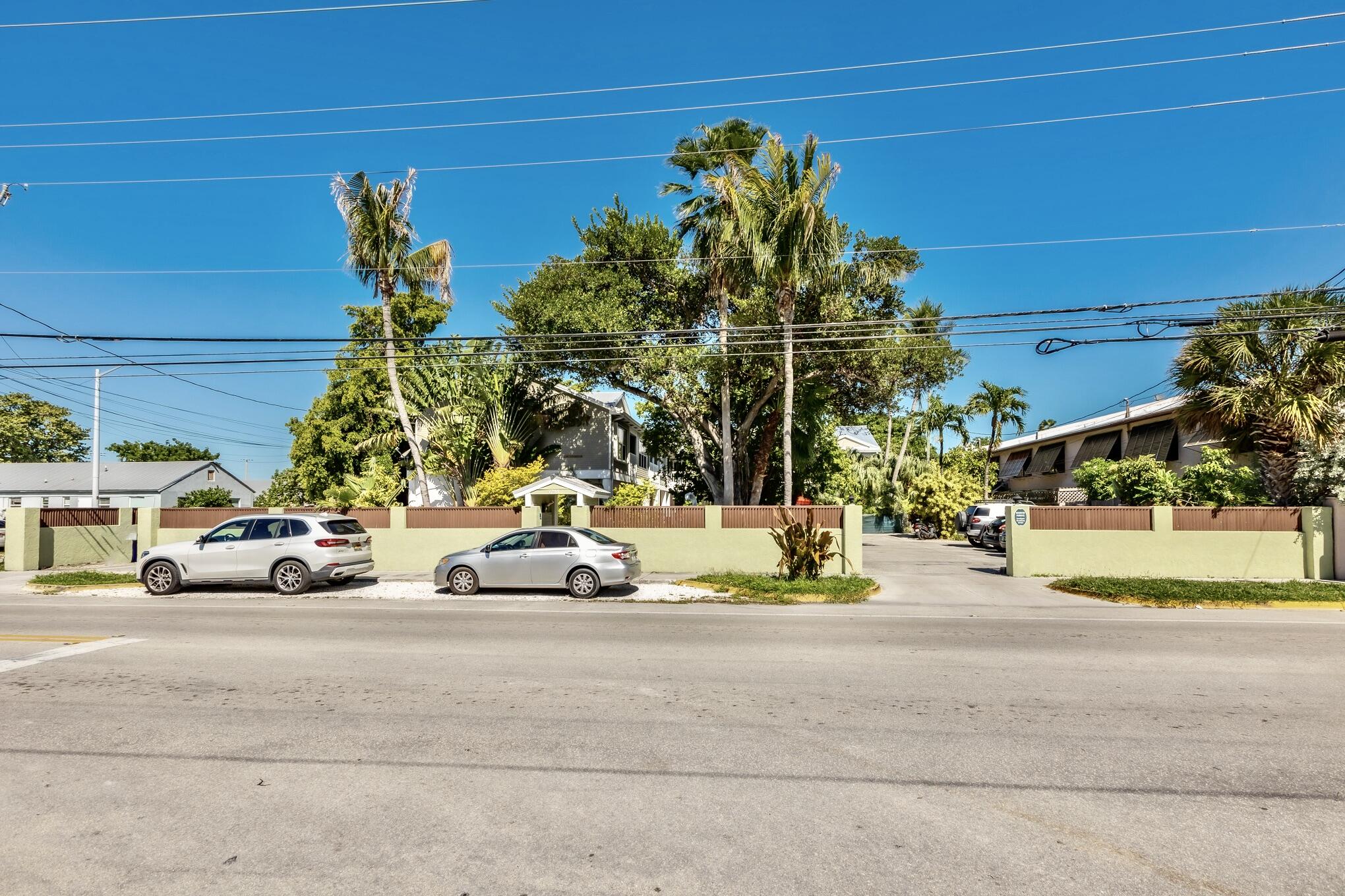 3255 Duck Avenue Unit: 3