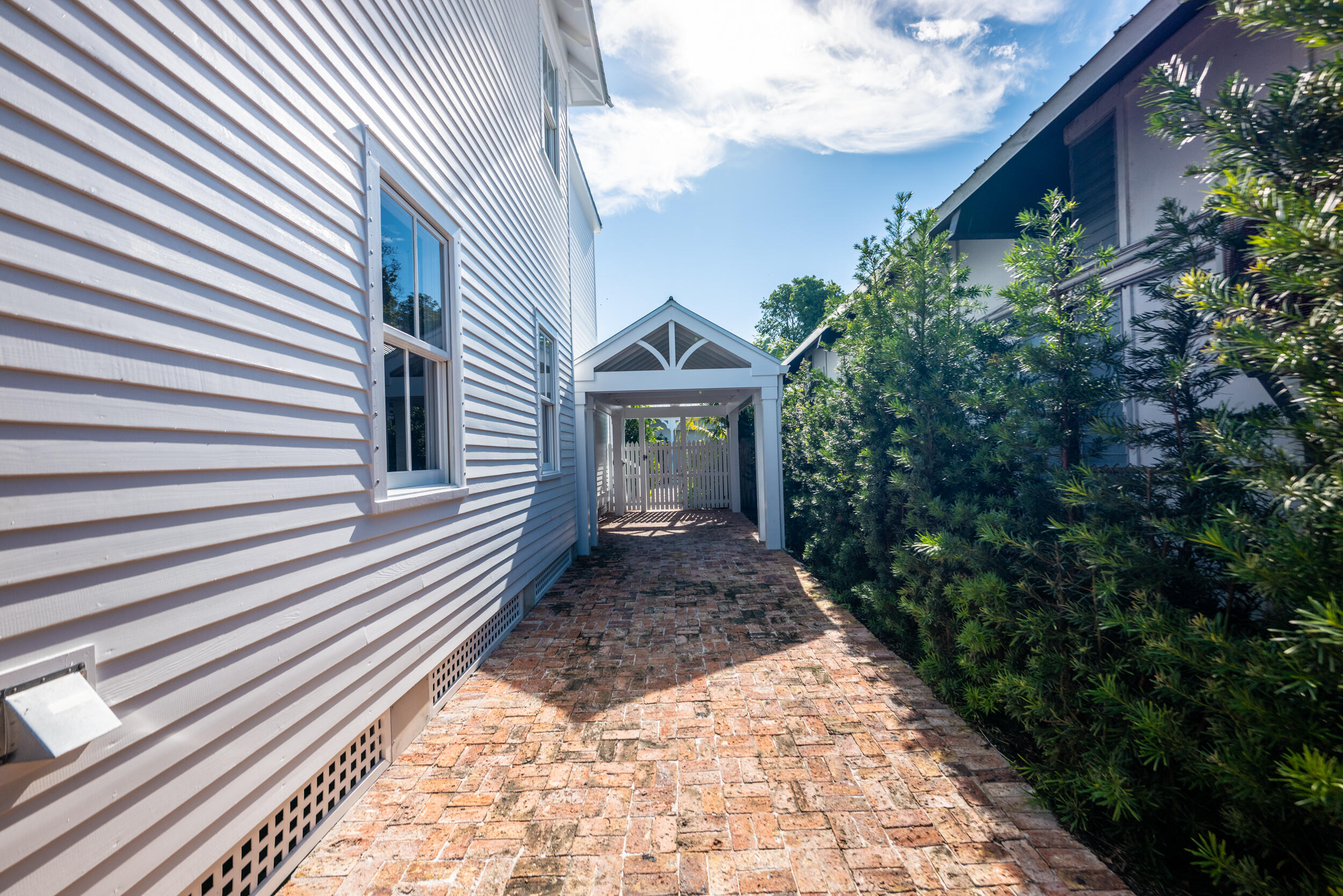 616 Eaton Street