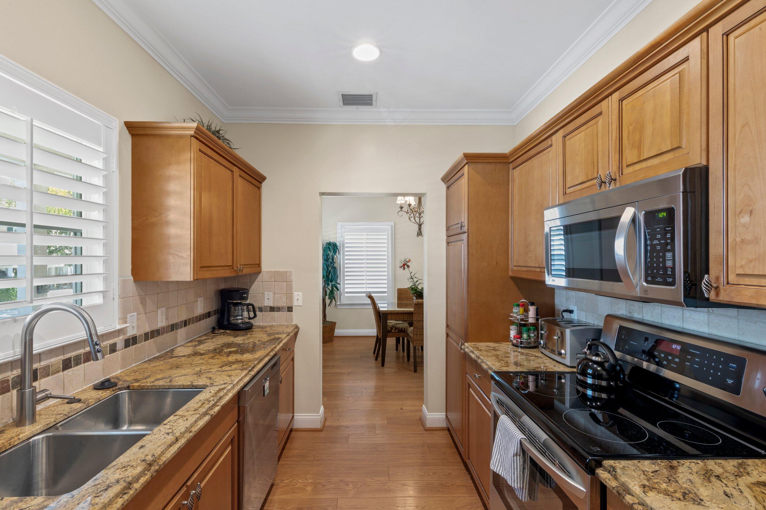 26 Coral Way