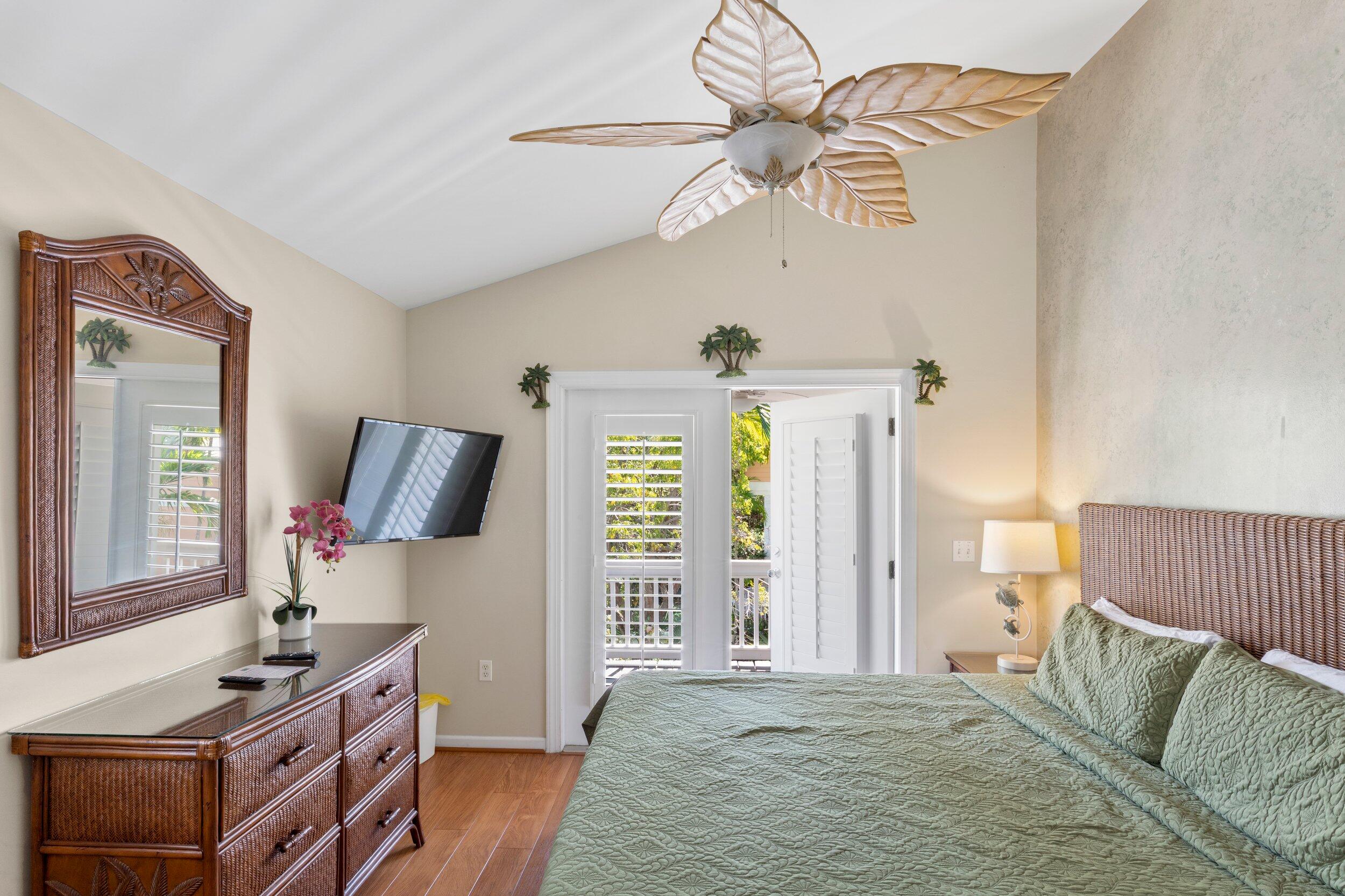 26 Coral Way