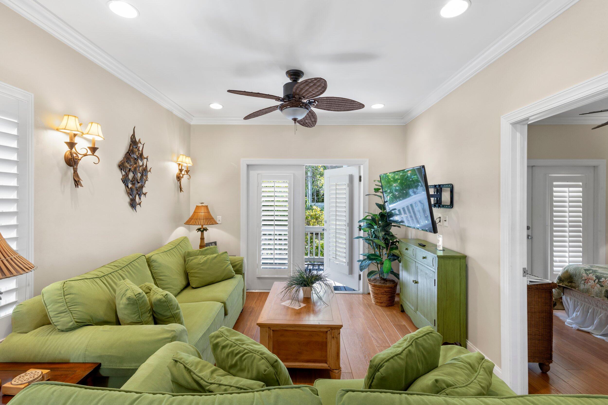 26 Coral Way