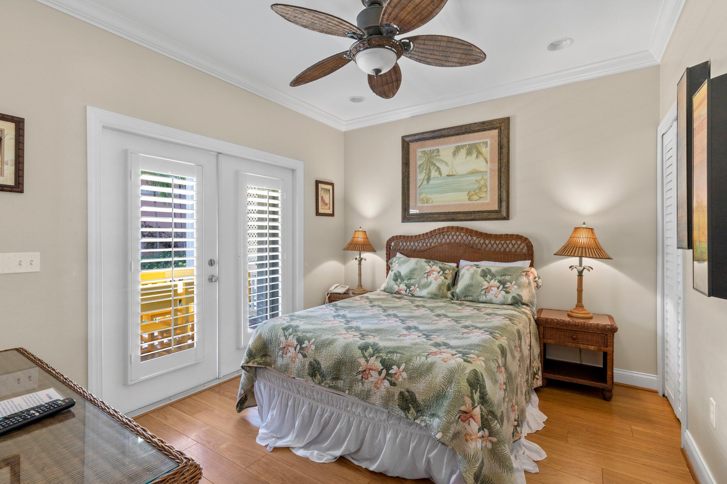 26 Coral Way